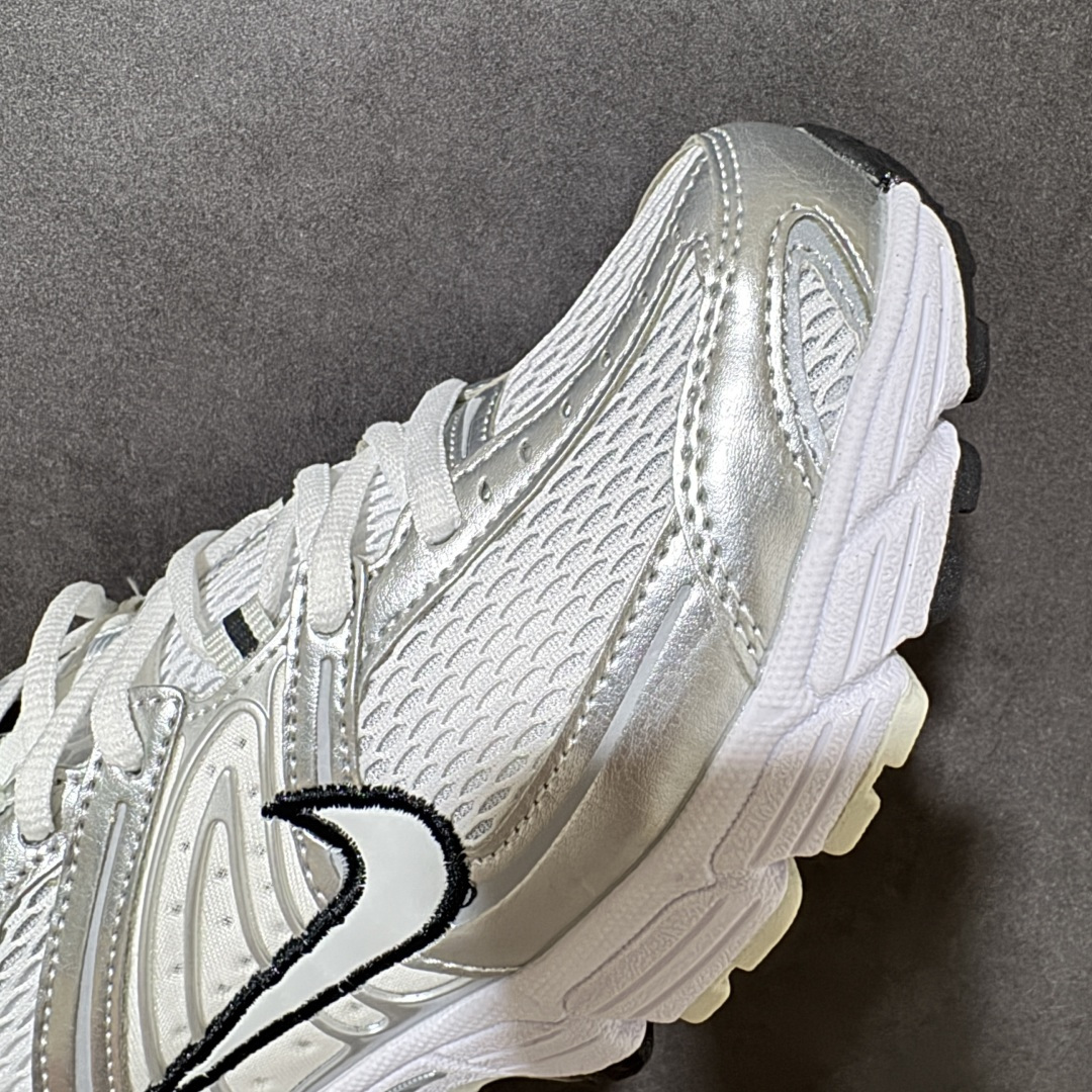 Nike Air Max Moto 2K 耐克 百搭舒适耐磨 低帮跑步鞋 货号:HQ2056 103 尺码:39-46 