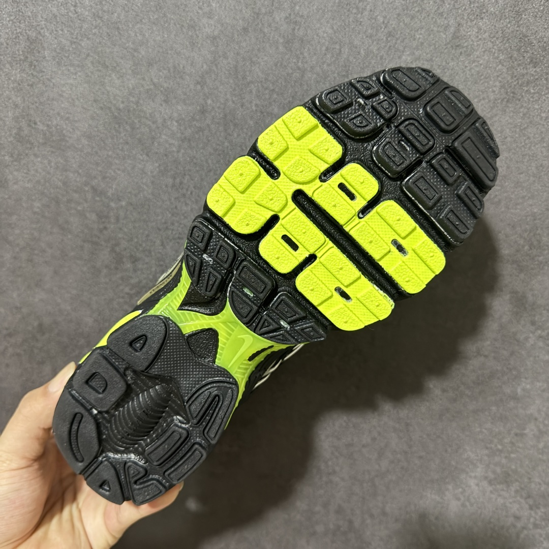 Nike Air Max Moto 2K 耐克 百搭舒适耐磨 低帮跑步鞋 货号:IQ9279 002 尺码:39-46 