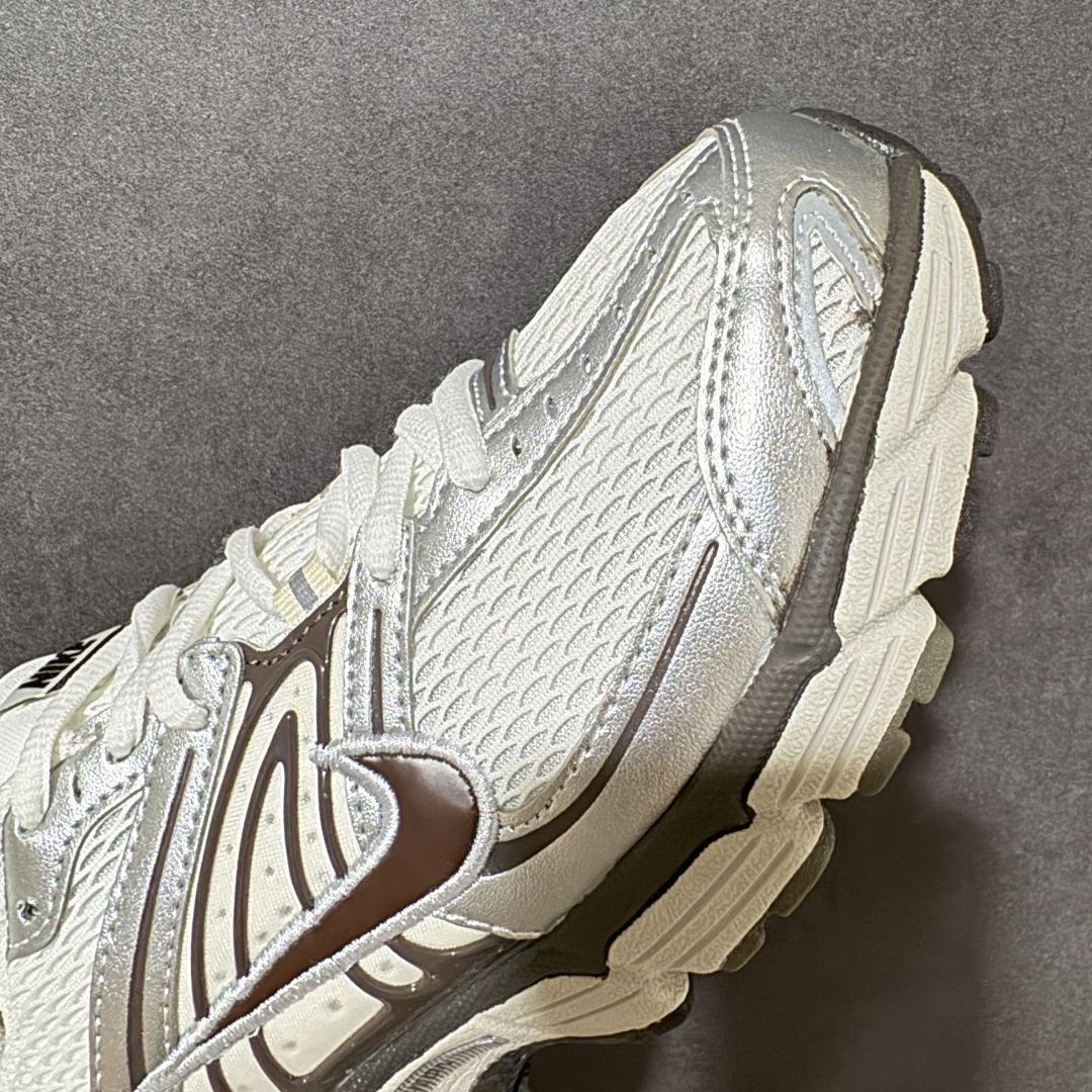 Nike Air Max Moto 2K 耐克 百搭舒适耐磨 低帮跑步鞋 货号:IO1915 030 尺码:39-46 