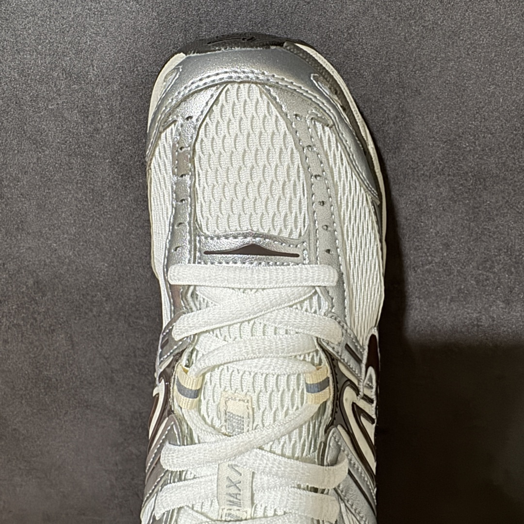 Nike Air Max Moto 2K 耐克 百搭舒适耐磨 低帮跑步鞋 货号:IO1915 030 尺码:39-46 