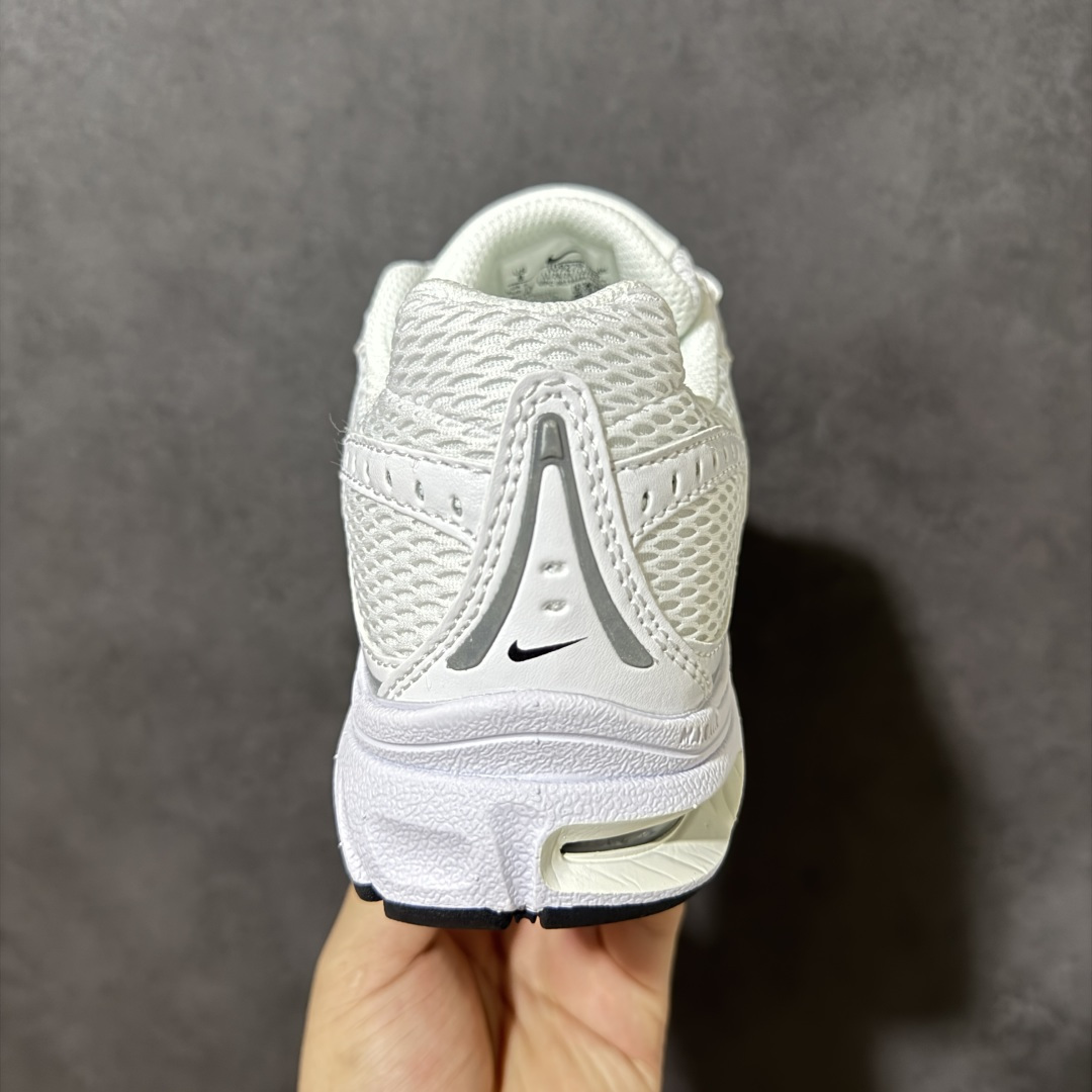Nike Air Max Moto 2K 耐克 百搭舒适耐磨 低帮跑步鞋 货号:IO9279 100 尺码:39-46 