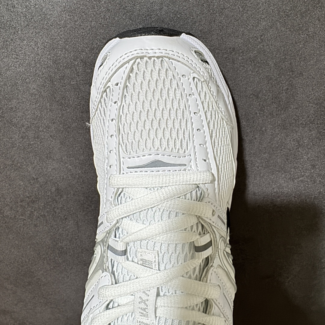Nike Air Max Moto 2K 耐克 百搭舒适耐磨 低帮跑步鞋 货号:IO9279 100 尺码:39-46 