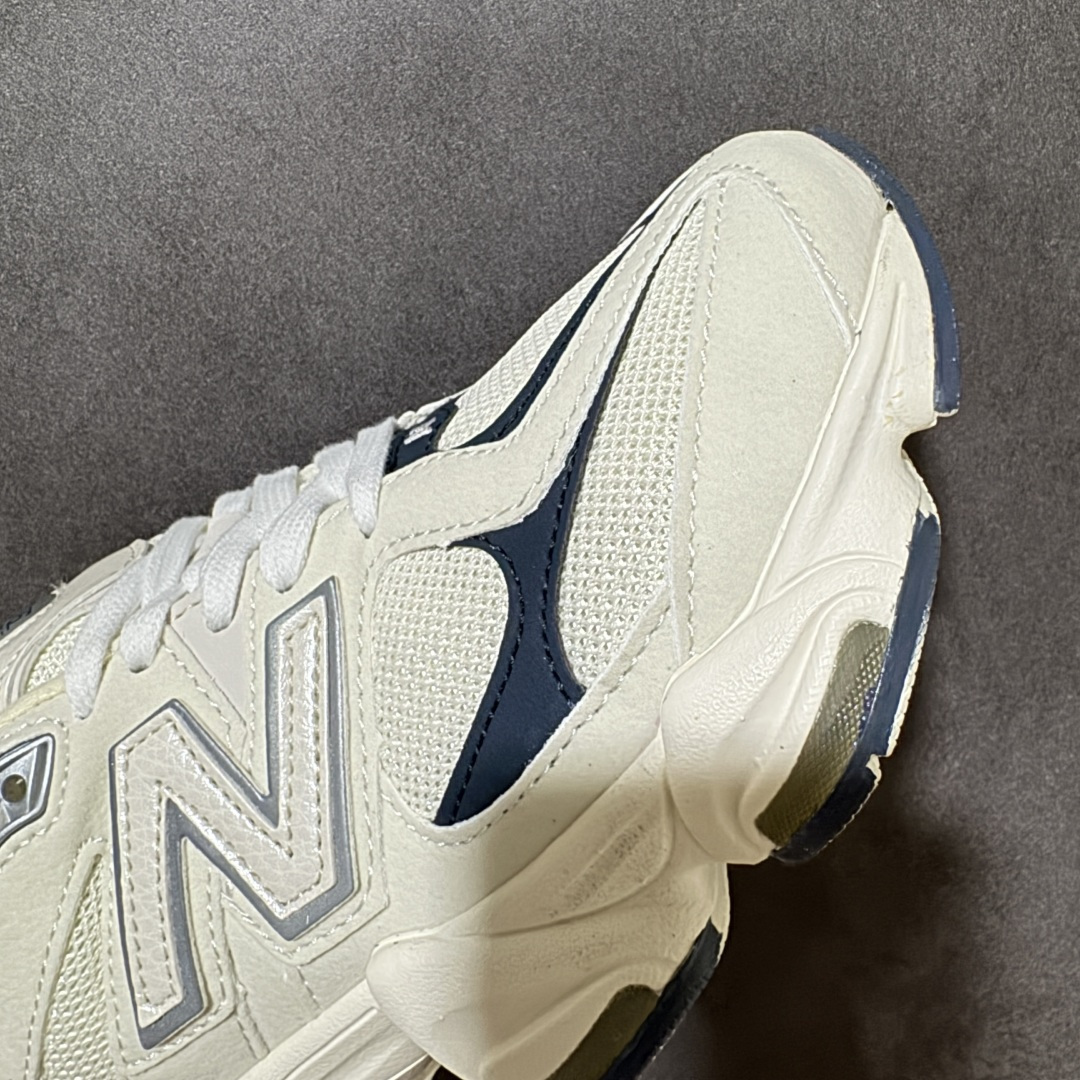 New Balance 9060系列 新百伦 复古休闲运动慢跑鞋 鞋面大身由空间双格及磨砂鞋面拼接而生 采用大面积网眼以