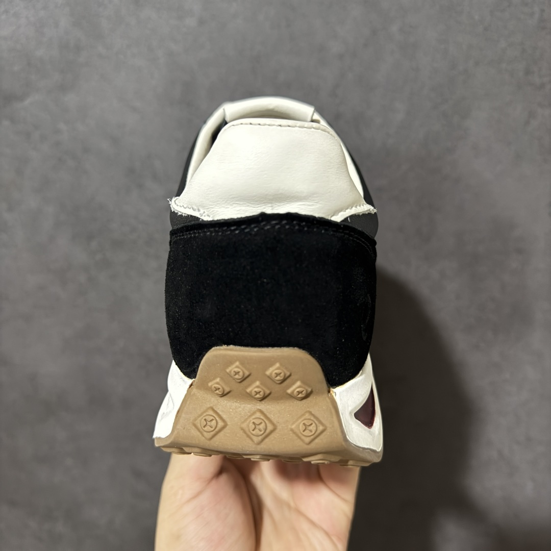 Ecco Biomc Artile Colour Extras 爱步男士低帮休闲鞋 牛皮材质 尺码：39-44 货号： 