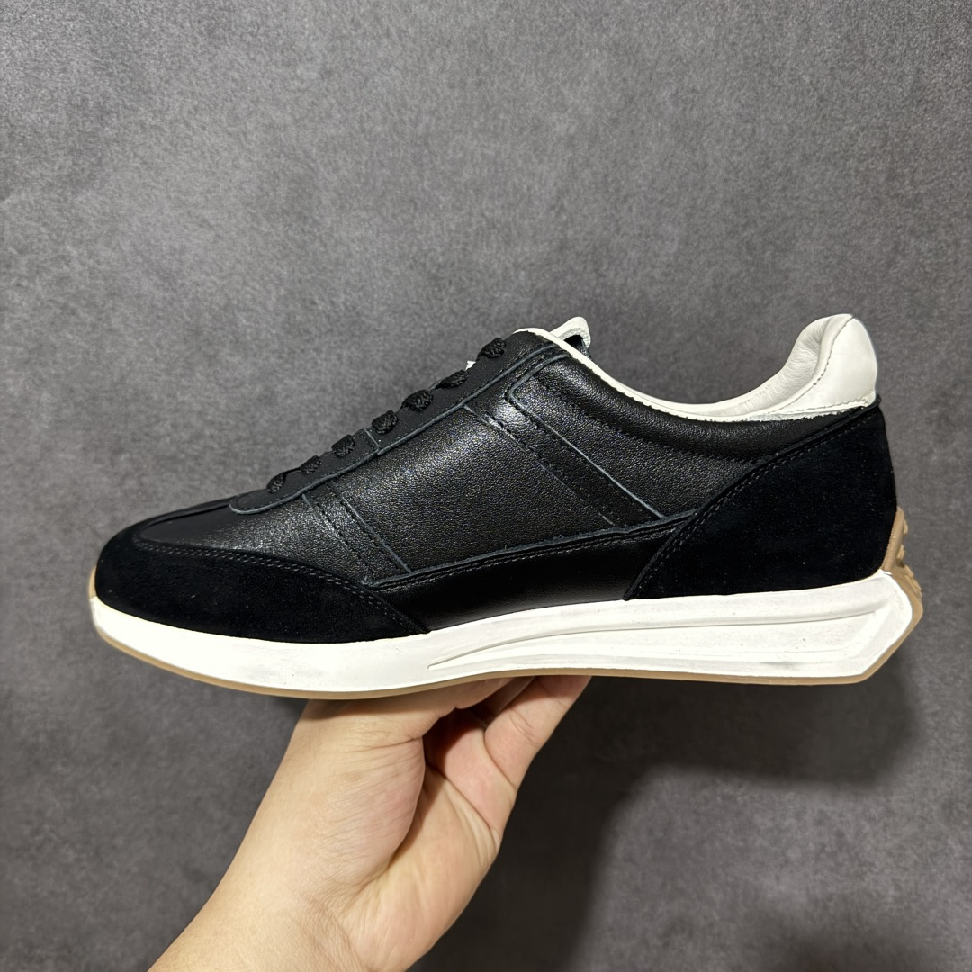 Ecco Biomc Artile Colour Extras 爱步男士低帮休闲鞋 牛皮材质 尺码：39-44 货号： 