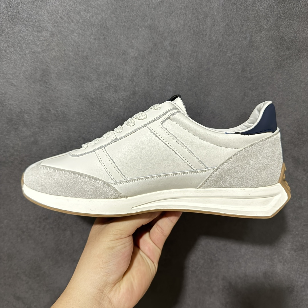 Ecco Biomc Artile Colour Extras 爱步男士低帮休闲鞋 牛皮材质 尺码：39-44 货号： 