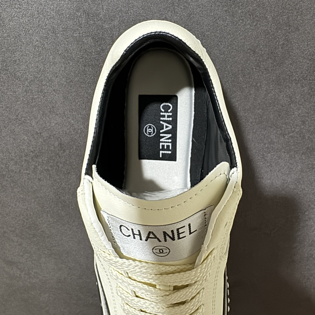 法国奢侈品品牌·香奈儿Chanel Calfskin Suede Low 2026 系列薄底轻便百搭休闲运动鞋 货号： 