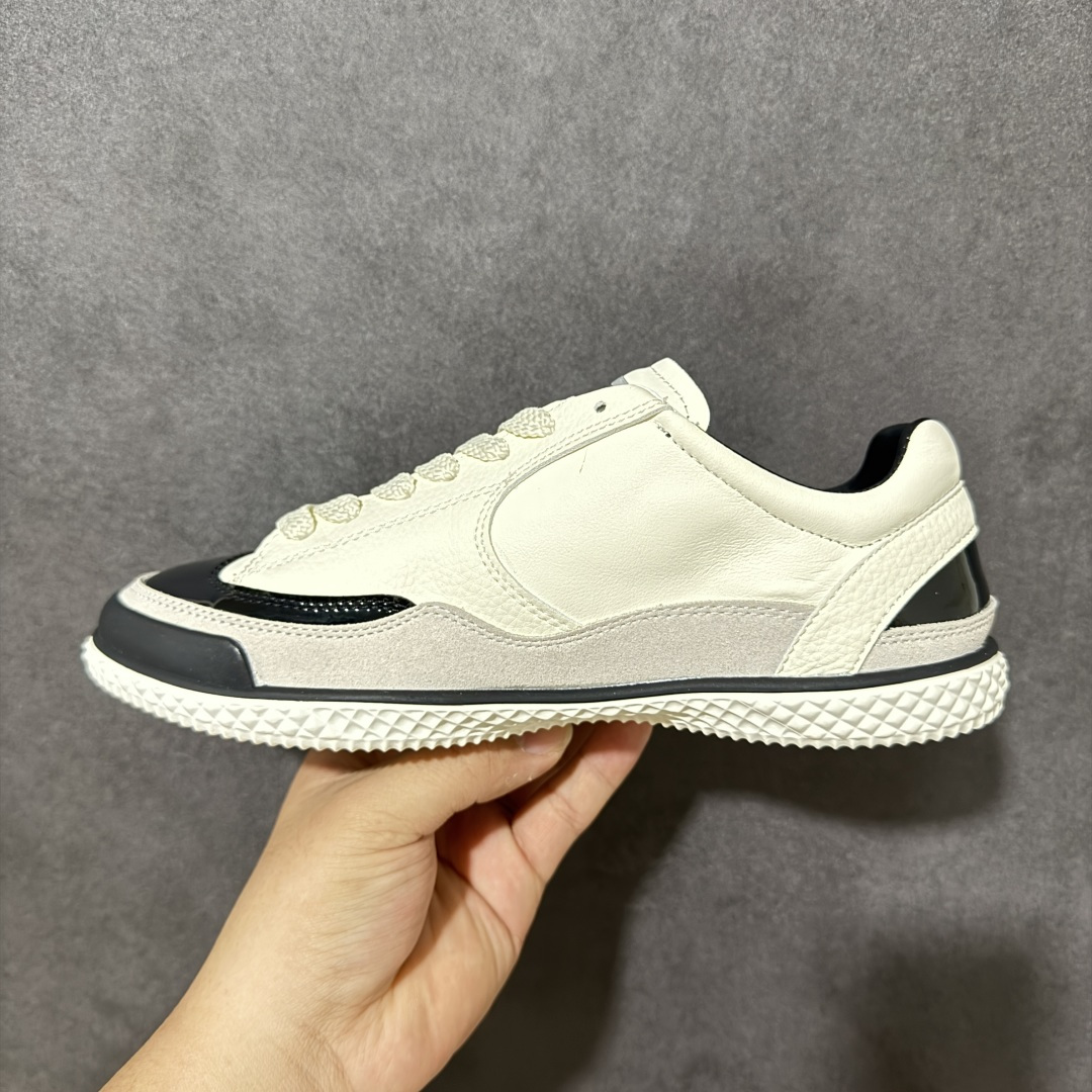 法国奢侈品品牌·香奈儿Chanel Calfskin Suede Low 2026 系列薄底轻便百搭休闲运动鞋 货号： 