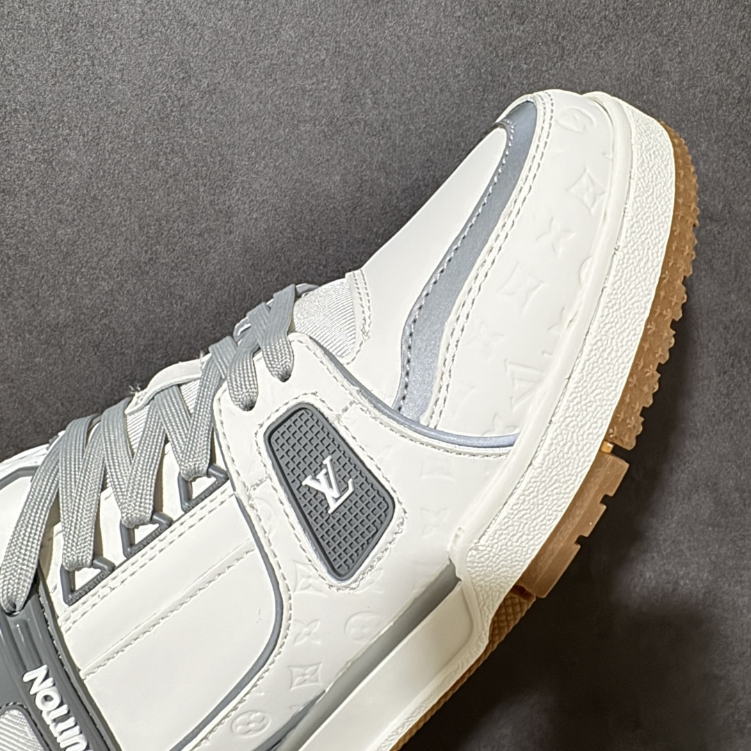 Louis Vuitton LV Trainer 时装走秀圆头系带运动鞋 高清洁度 专柜礼盒全套包装 超高性价比 尺码：
