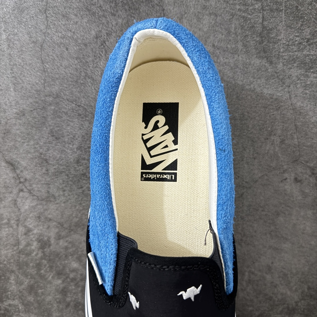 Vans × Liberaiders 联名第四弹‼️ Liberaiders x Vans Classic SliPOn