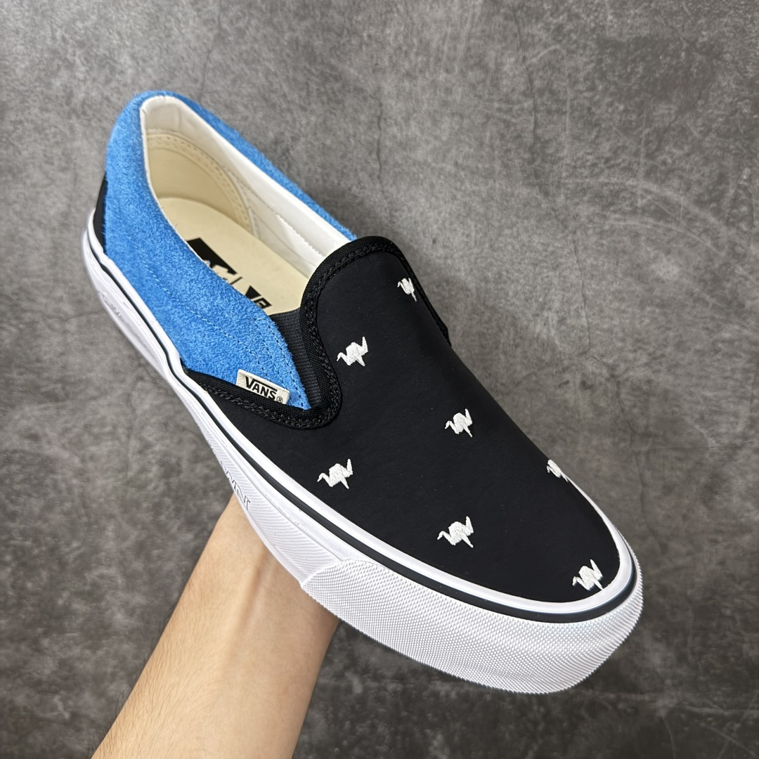 Vans × Liberaiders 联名第四弹‼️ Liberaiders x Vans Classic SliPOn