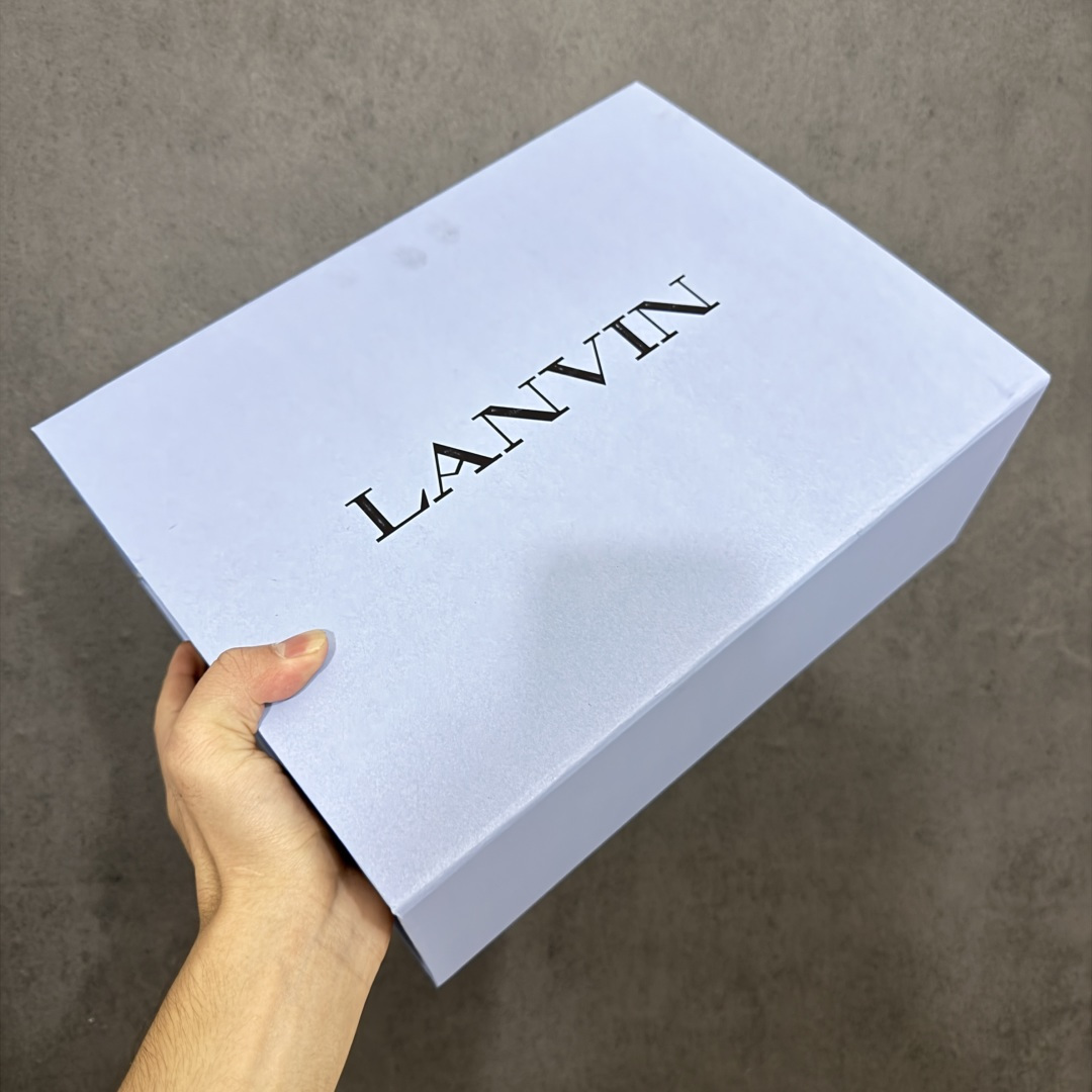 Lanvin Leather Curb Sneakers 浪凡面包鞋 现货 原版1:1开模重工艺制作 面料采用进口牛磨砂