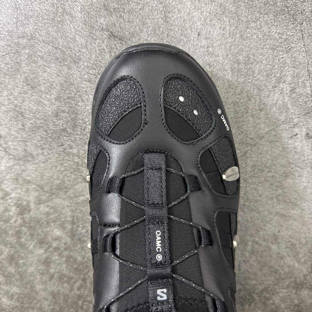 SALOMON萨洛蒙 XT-Quest OAMC 舒适耐用 低帮 跑步鞋 男女同款 黑色 这款萨洛蒙与OAMC的联名款 SALOMON萨洛蒙 XT-Quest OAMC 舒适耐用 低帮 跑步鞋 男女同款 黑色 这款萨洛蒙与OAMC的联名款