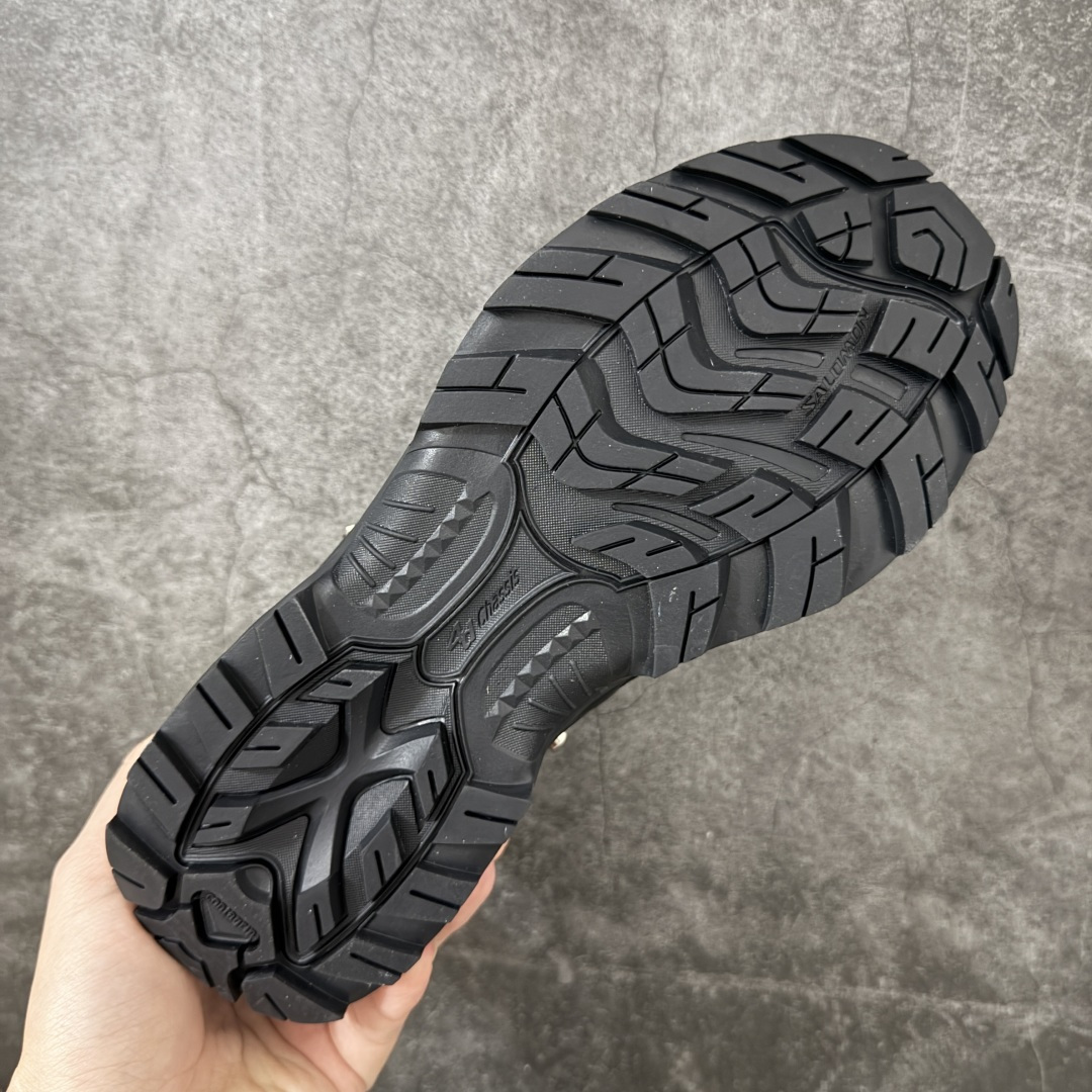 SALOMON萨洛蒙 XT-Quest OAMC 舒适耐用 低帮 跑步鞋 男女同款 黑色 这款萨洛蒙与OAMC的联名款 SALOMON萨洛蒙 XT-Quest OAMC 舒适耐用 低帮 跑步鞋 男女同款 黑色 这款萨洛蒙与OAMC的联名款