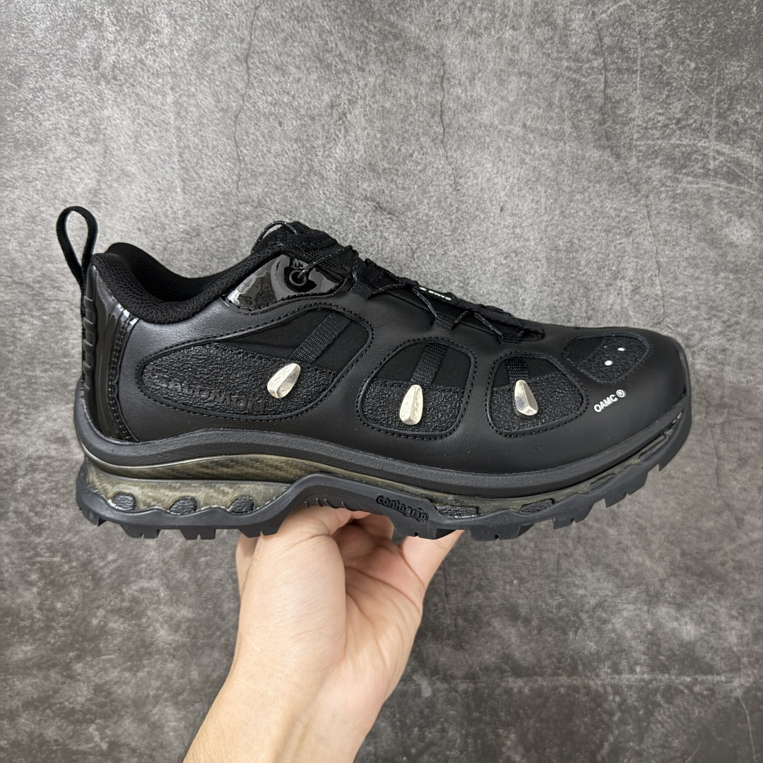 SALOMON萨洛蒙 XT-Quest OAMC 舒适耐用 低帮 跑步鞋 男女同款 黑色  这款萨洛蒙与OAMC的联名款