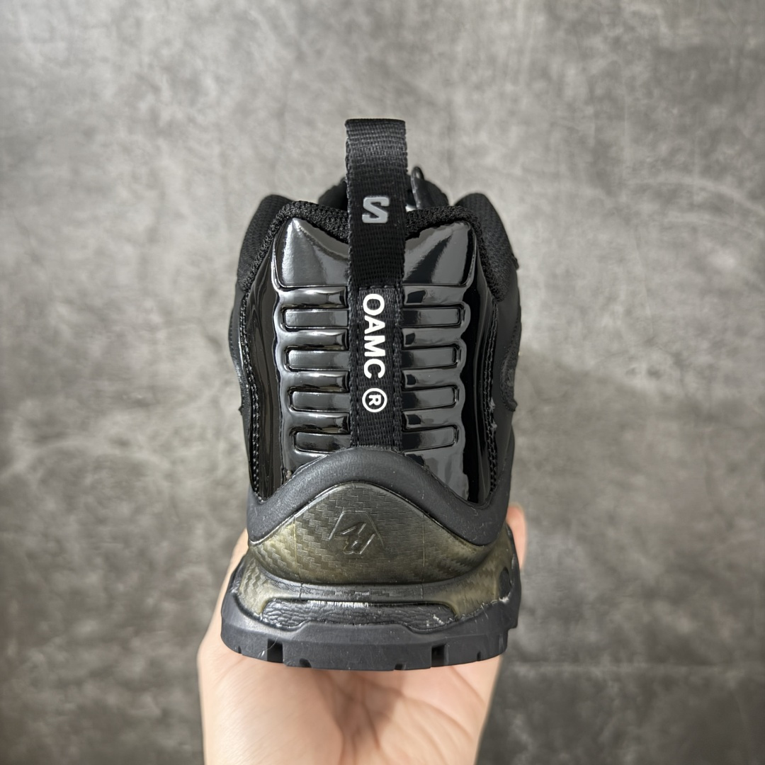 SALOMON萨洛蒙 XT-Quest OAMC 舒适耐用 低帮 跑步鞋 男女同款 黑色 这款萨洛蒙与OAMC的联名款 SALOMON萨洛蒙 XT-Quest OAMC 舒适耐用 低帮 跑步鞋 男女同款 黑色 这款萨洛蒙与OAMC的联名款