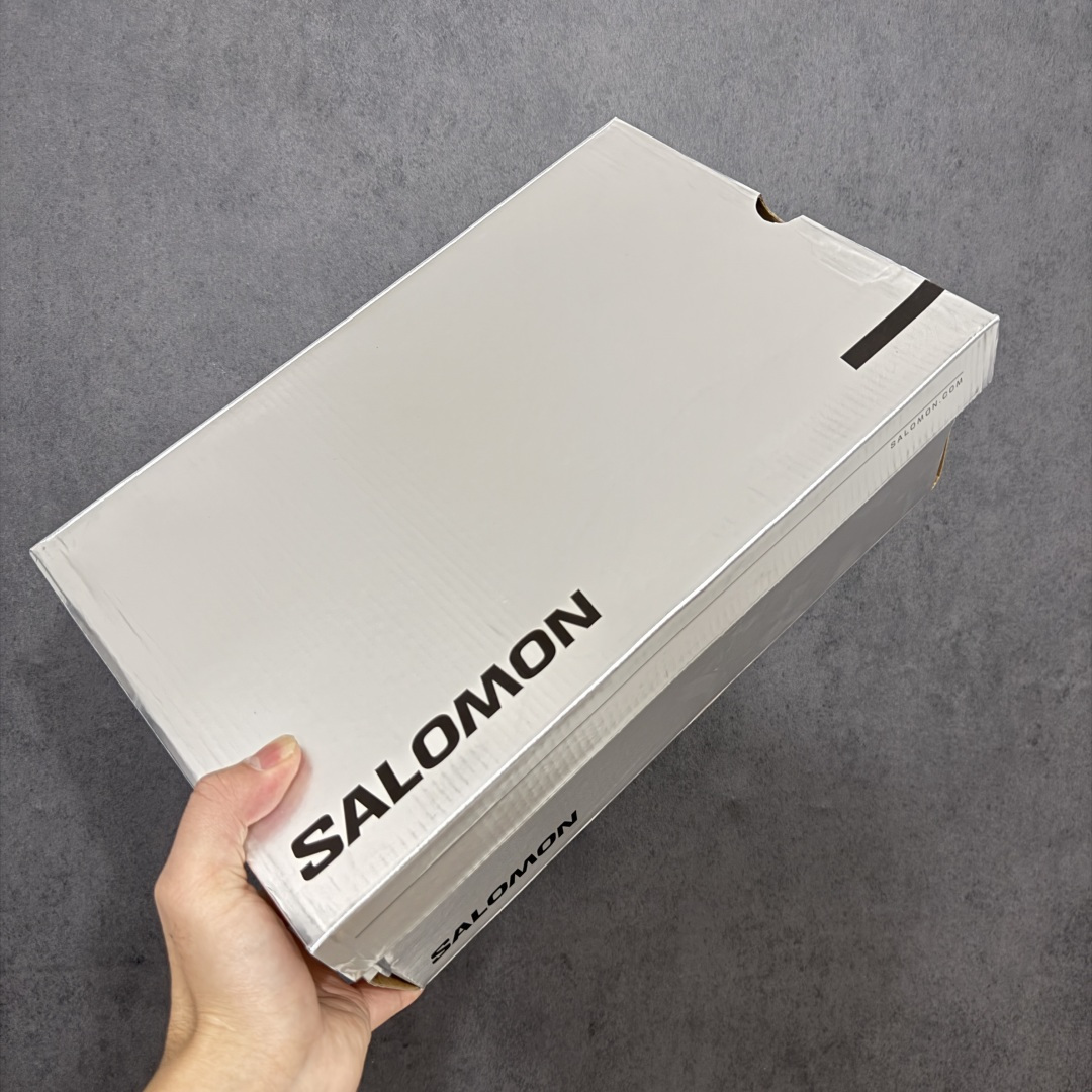 SALOMON萨洛蒙 XT-Quest OAMC 舒适耐用 低帮 跑步鞋 男女同款 黑色  这款萨洛蒙与OAMC的联名款