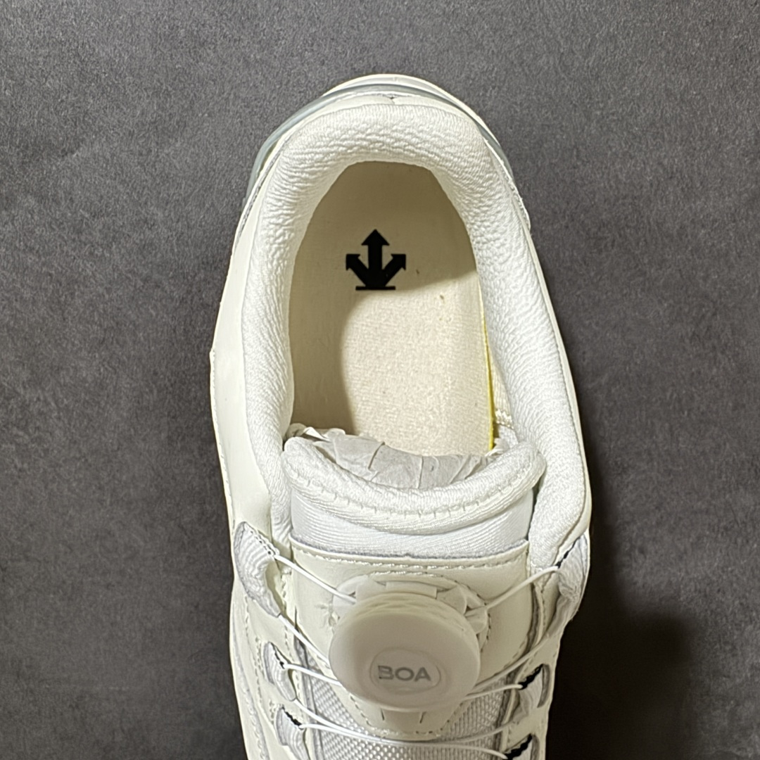 迪桑特DESCENTE CIRCUIT LTR WIRE 2.0 舒适百搭防滑耐磨 低帮 休闲跑步鞋 货号:D4432T