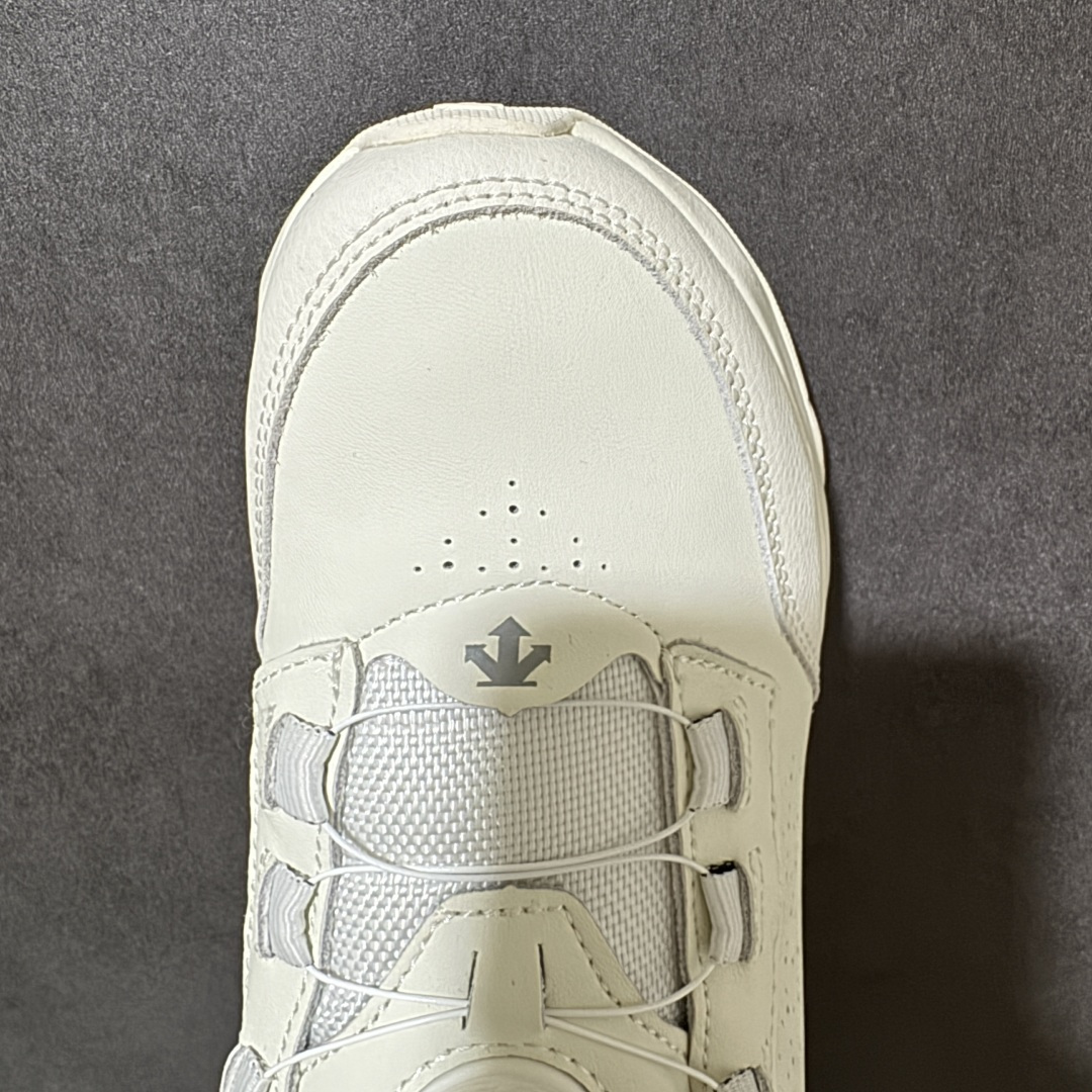 迪桑特DESCENTE CIRCUIT LTR WIRE 2.0 舒适百搭防滑耐磨 低帮 休闲跑步鞋 货号:D4432T