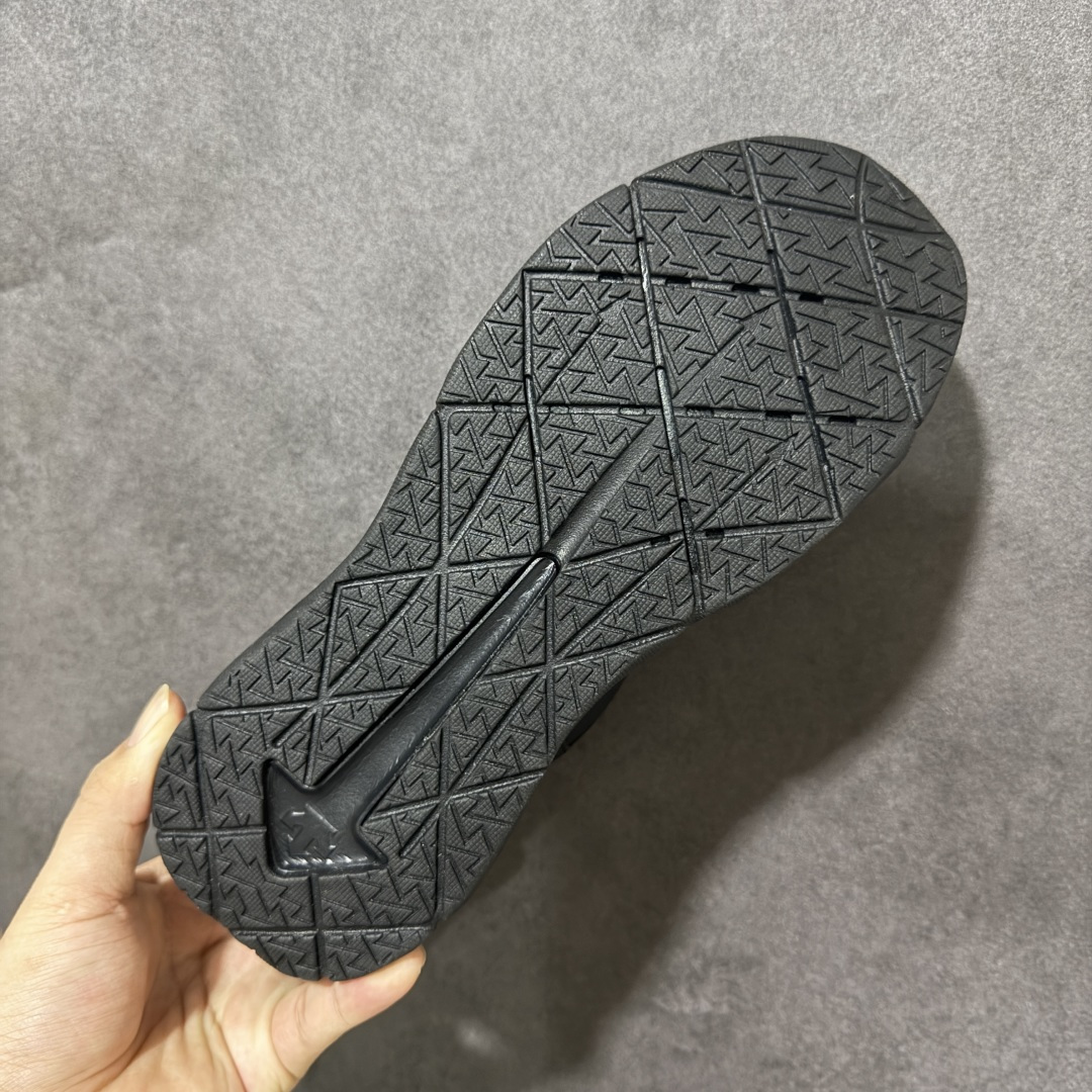 迪桑特DESCENTE CIRCUIT LTR WIRE 2.0 舒适百搭防滑耐磨 低帮 休闲跑步鞋 货号:D4432T 迪桑特DESCENTE CIRCUIT LTR WIRE 2.0 舒适百搭防滑耐磨 低帮 休闲跑步鞋 货号:D4432T