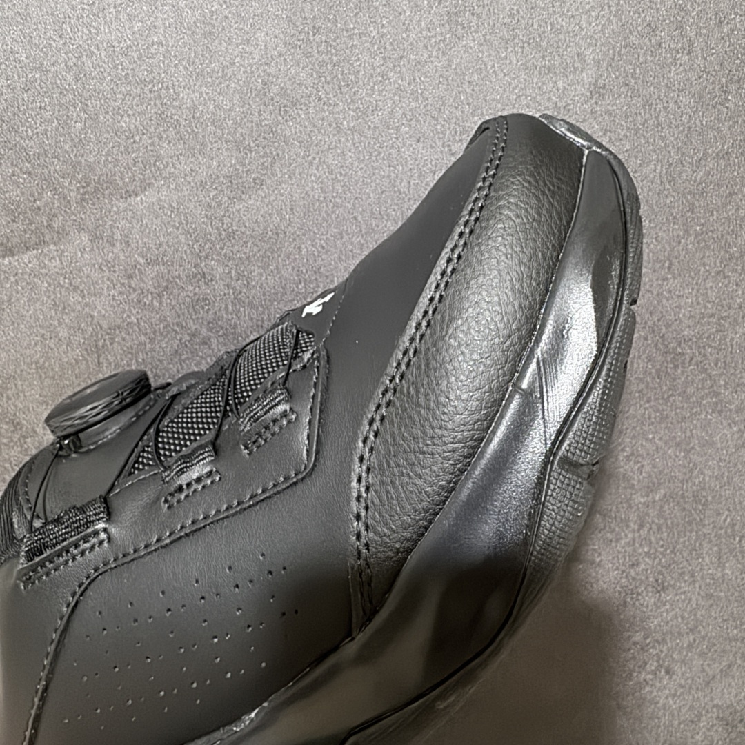 迪桑特DESCENTE CIRCUIT LTR WIRE 2.0 舒适百搭防滑耐磨 低帮 休闲跑步鞋 货号:D4432T 迪桑特DESCENTE CIRCUIT LTR WIRE 2.0 舒适百搭防滑耐磨 低帮 休闲跑步鞋 货号:D4432T