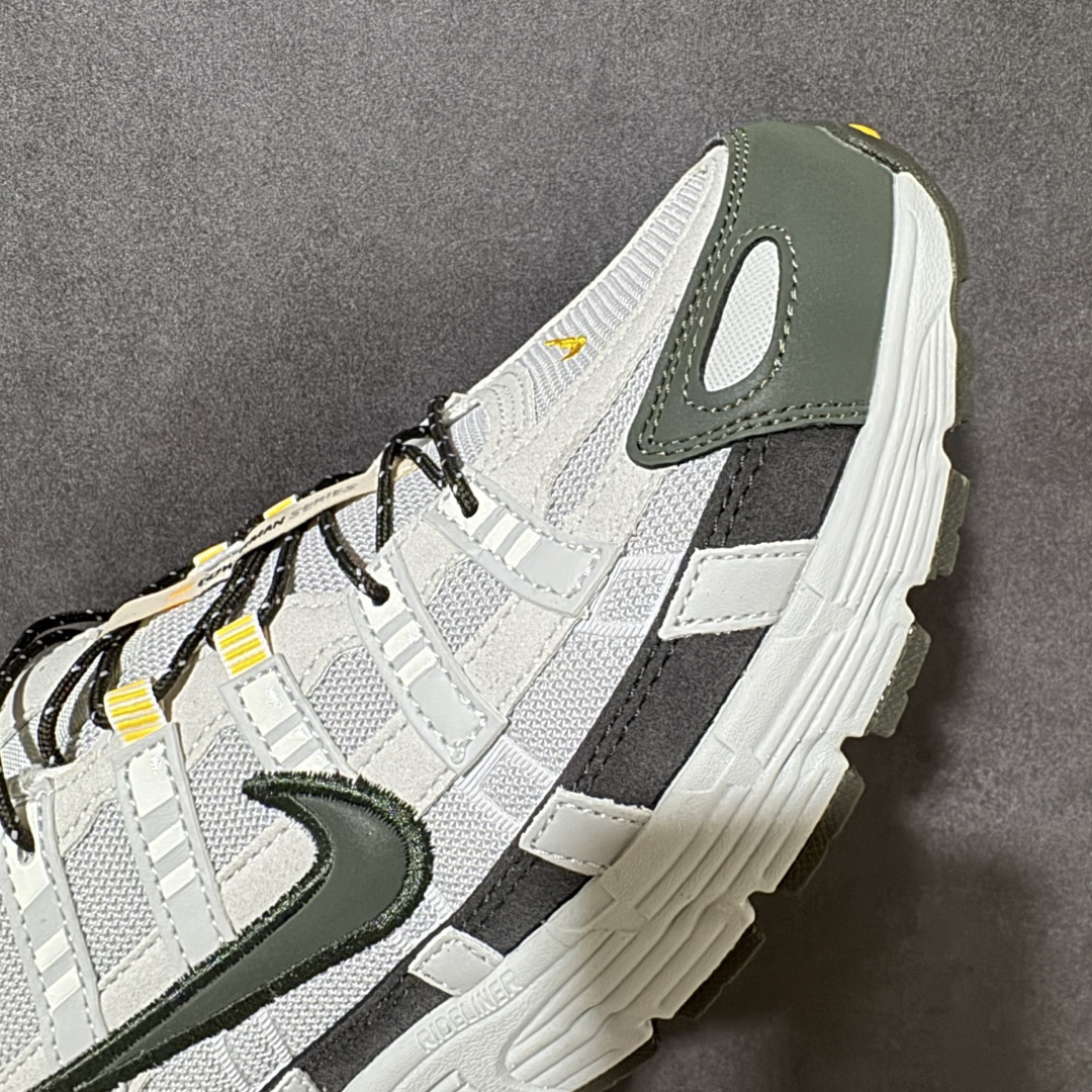 Nike P-6000 复古休闲 耐克 低帮休闲城市通勤跑步鞋 采用透气网眼布搭配皮革和合成材质覆面 再现早期鞋款外观 Nike P-6000 复古休闲 耐克 低帮休闲城市通勤跑步鞋 采用透气网眼布搭配皮革和合成材质覆面 再现早期鞋款外观