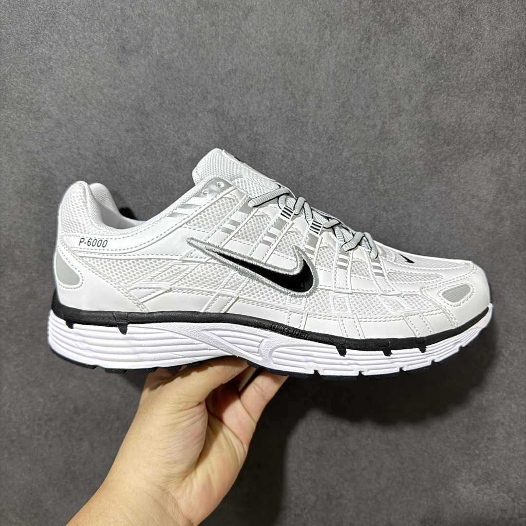 Nike P-6000 复古休闲 耐克 低帮休闲城市通勤跑步鞋 采用透气网眼布搭配皮革和合成材质覆面 再现早期鞋款外观 