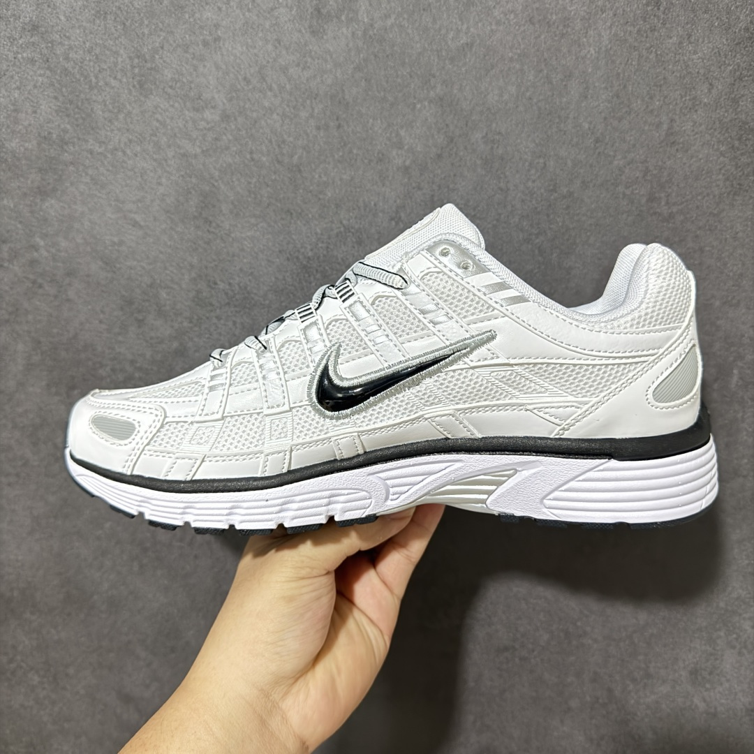 Nike P-6000 复古休闲 耐克 低帮休闲城市通勤跑步鞋 采用透气网眼布搭配皮革和合成材质覆面 再现早期鞋款外观 