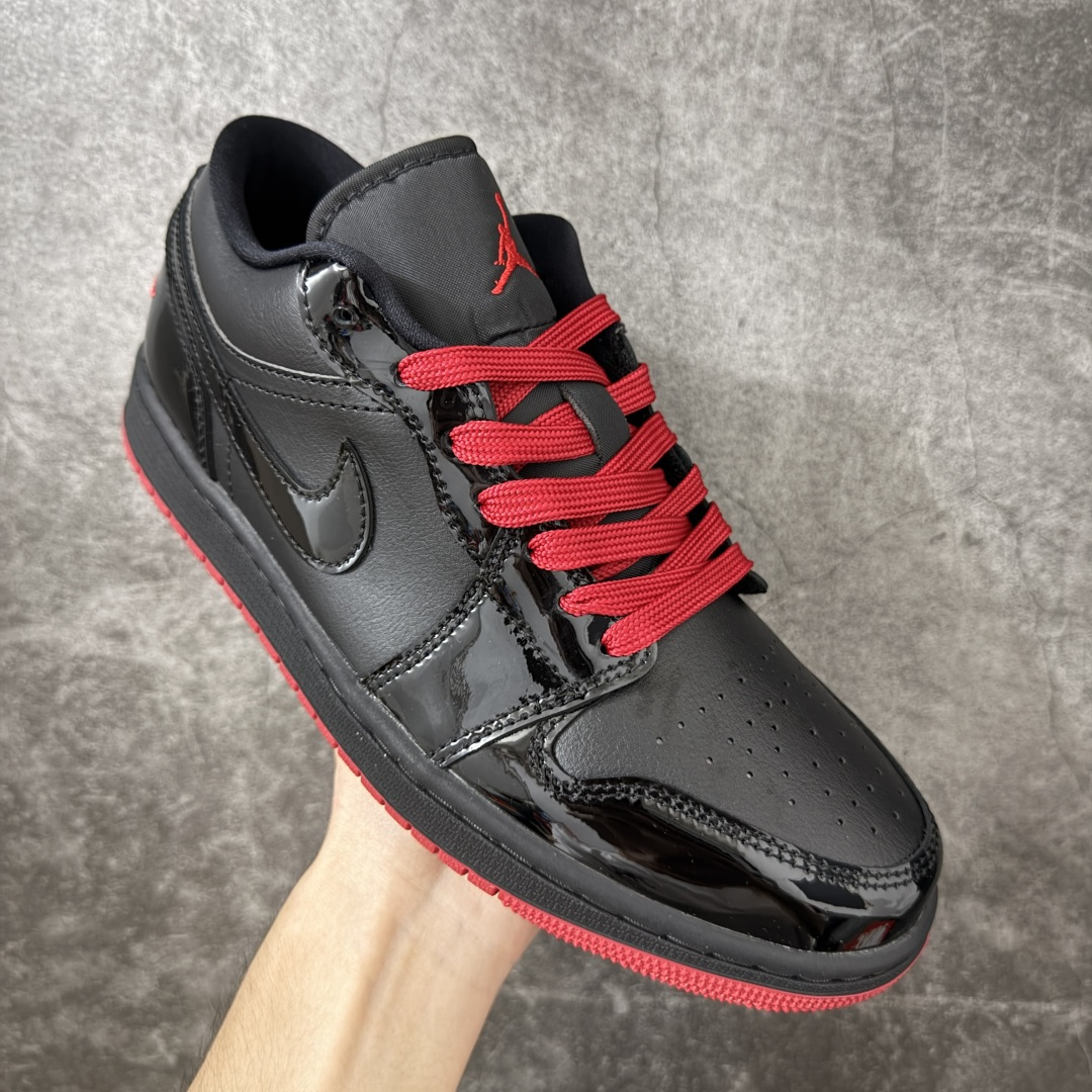 Air Jordan Low AJ1 乔1黑红漆皮 低帮文化休闲运动板鞋 -161/606 市面中低帮最具代表性版本没有 Air Jordan Low AJ1 乔1黑红漆皮 低帮文化休闲运动板鞋 -161/606 市面中低帮最具代表性版本没有