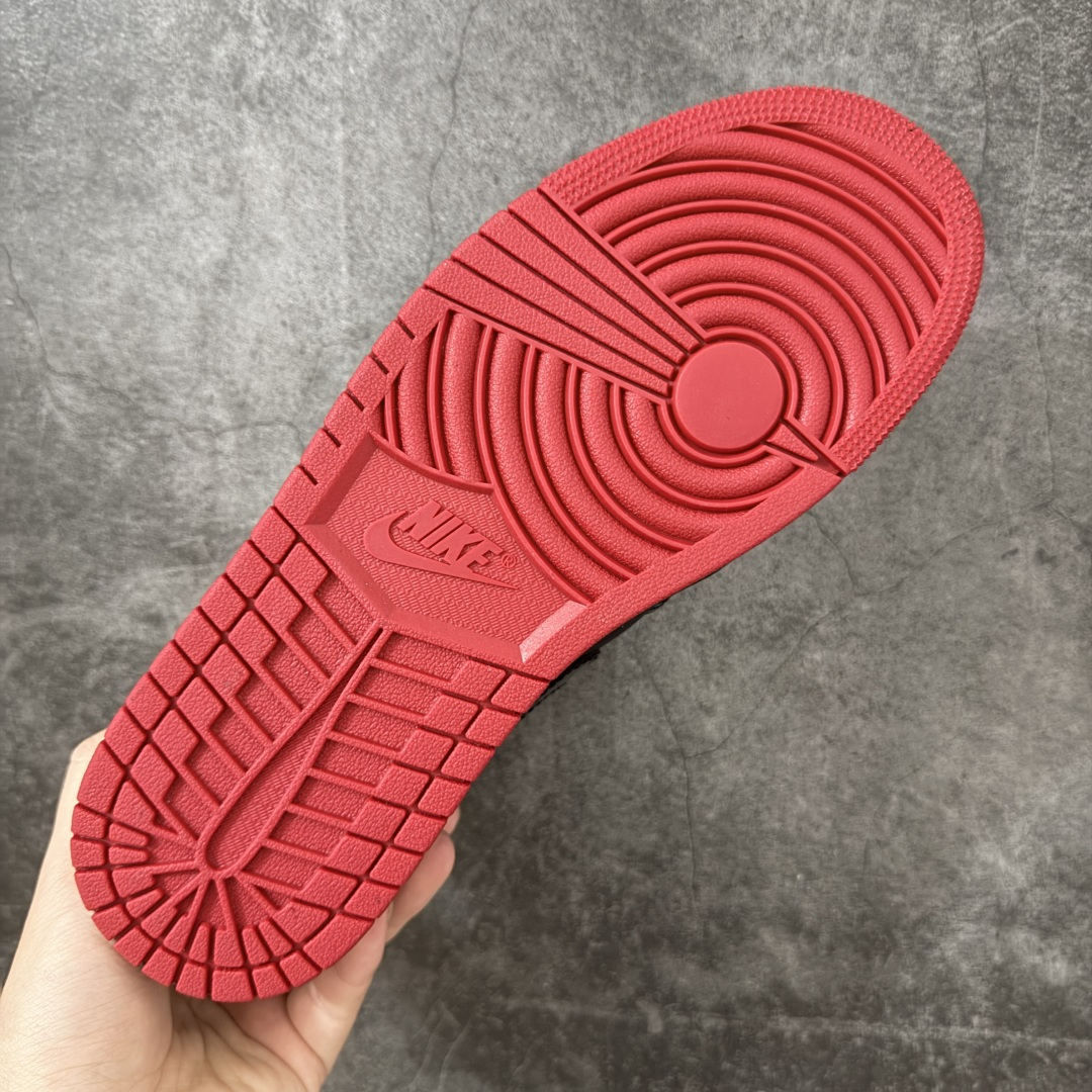 Air Jordan Low AJ1 乔1黑红漆皮 低帮文化休闲运动板鞋 -161/606 市面中低帮最具代表性版本没有 Air Jordan Low AJ1 乔1黑红漆皮 低帮文化休闲运动板鞋 -161/606 市面中低帮最具代表性版本没有