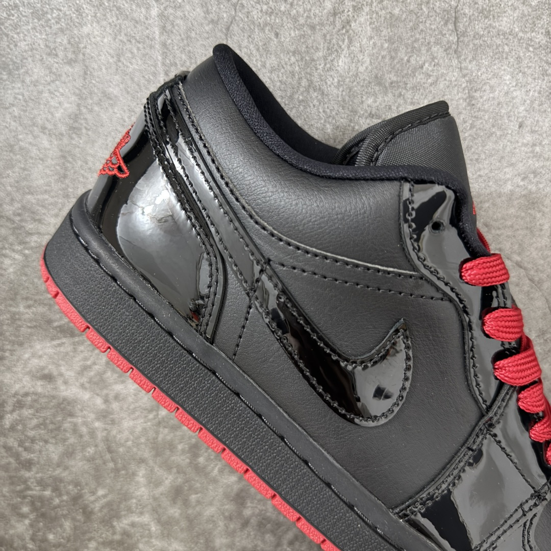 Air Jordan Low AJ1 乔1黑红漆皮 低帮文化休闲运动板鞋 -161/606 市面中低帮最具代表性版本没有 Air Jordan Low AJ1 乔1黑红漆皮 低帮文化休闲运动板鞋 -161/606 市面中低帮最具代表性版本没有