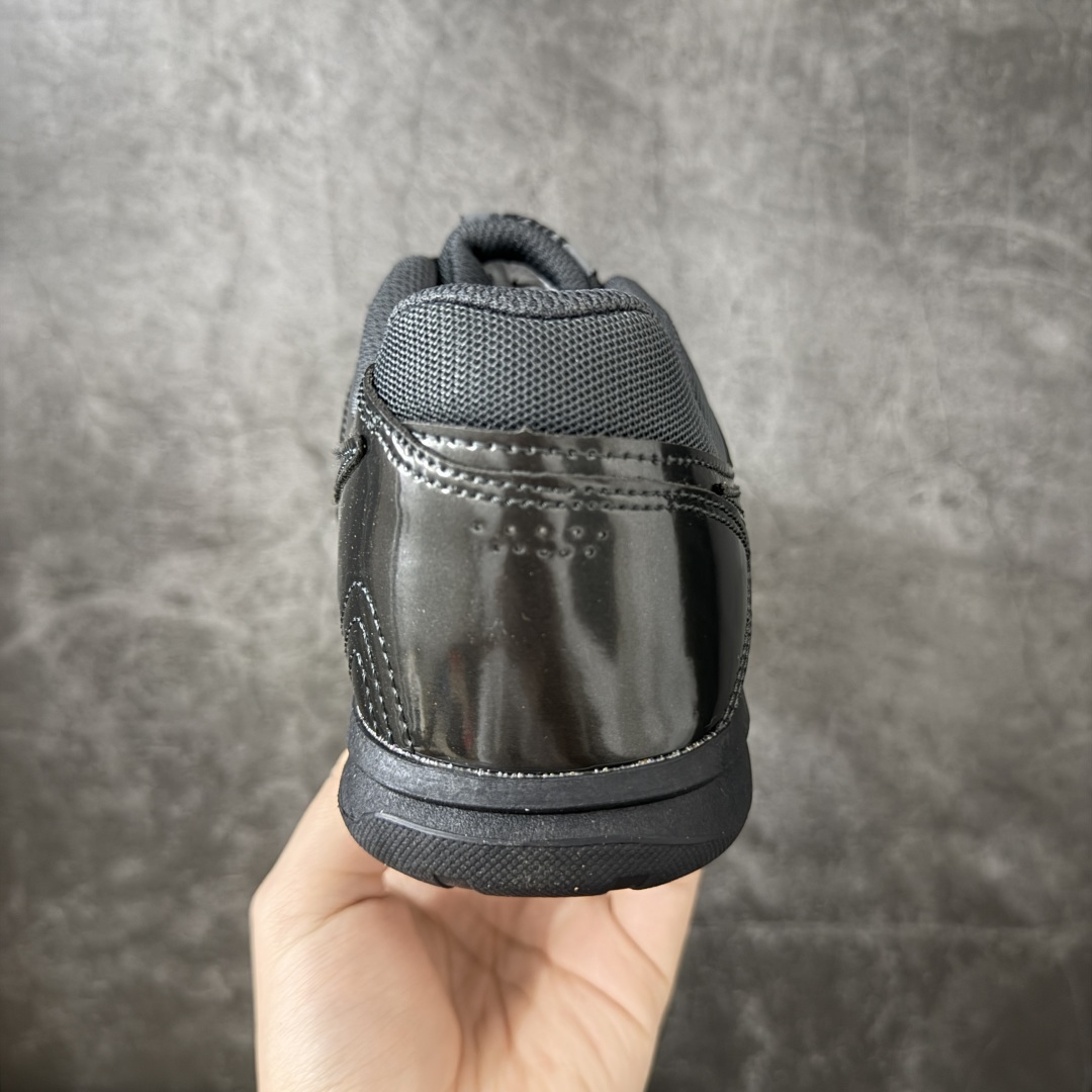 NIKE GATO 低帮生活休闲鞋 透气网布眼融入皮革，织和物合成材质覆面，营造21世初纪的畅跑美学概念。泡棉中底盈轻缓
