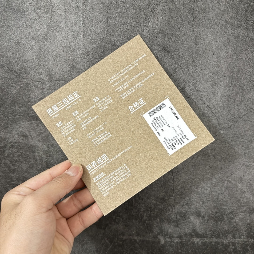 LOEWE罗意威 x ON昂跑 联名款 Cloudsolo系列 •原鞋一致橡胶底 原版高弹MD 加爆米花料 •正确后跟小 LOEWE罗意威 x ON昂跑 联名款 Cloudsolo系列 •原鞋一致橡胶底 原版高弹MD 加爆米花料 •正确后跟小