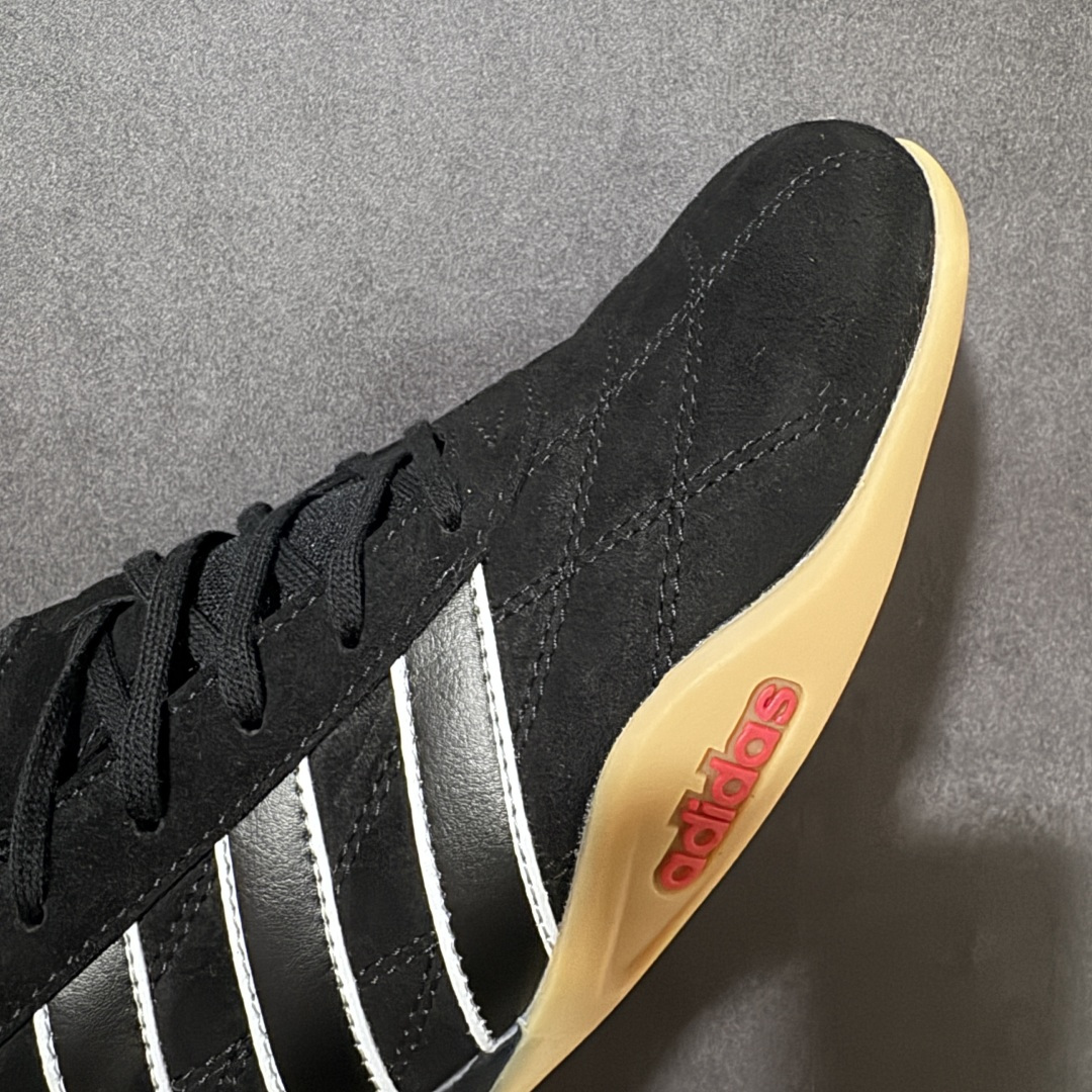 adidas adidas ADIRACER 2026 运动舒适 防滑耐磨包裹性 低帮 训练鞋 男女同款 货号：HQ91
