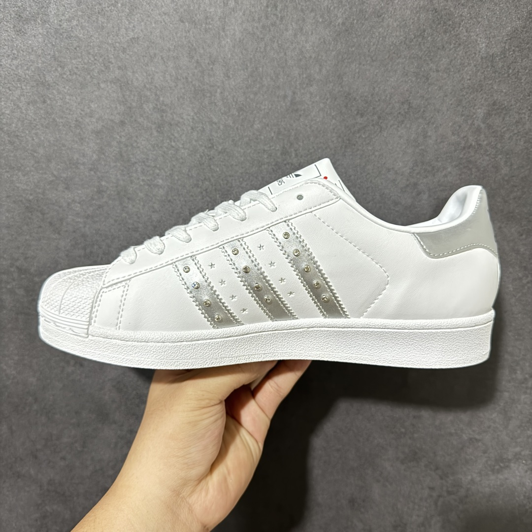 Adidas Originals Superstar贝壳头系列 阿迪达斯 低帮经典百搭休闲运动板鞋 货号:JR4505 