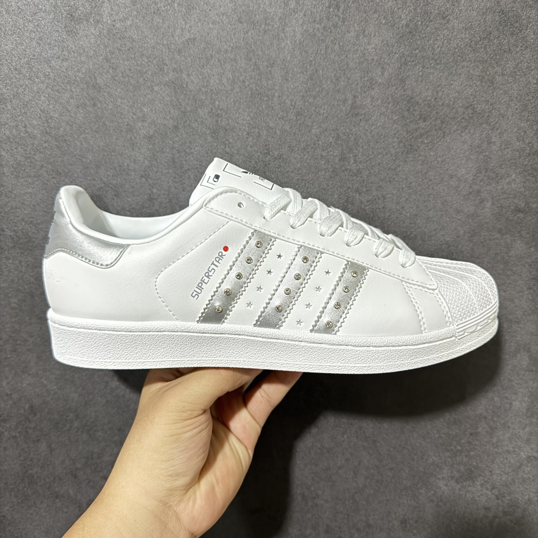 Adidas Originals Superstar贝壳头系列 阿迪达斯 低帮经典百搭休闲运动板鞋 货号:JR4505 
