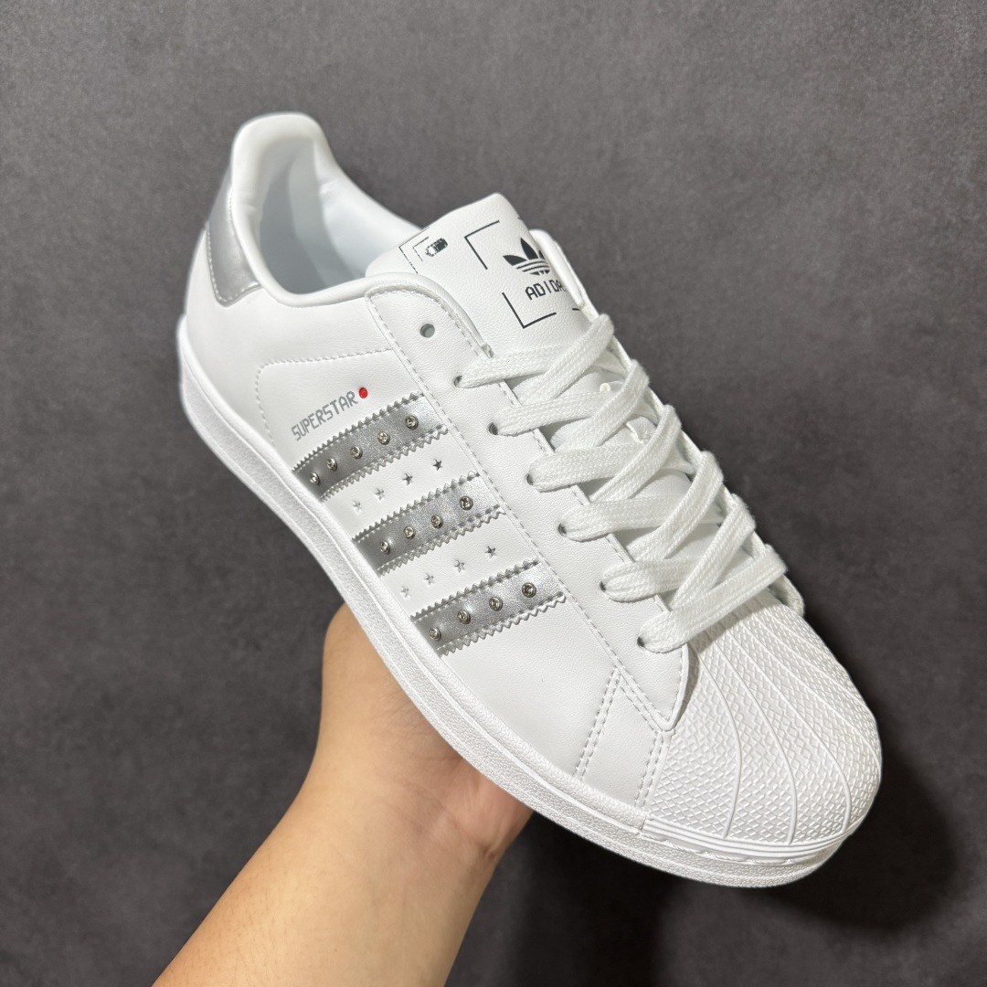 Adidas Originals Superstar贝壳头系列 阿迪达斯 低帮经典百搭休闲运动板鞋 货号:JR4505 