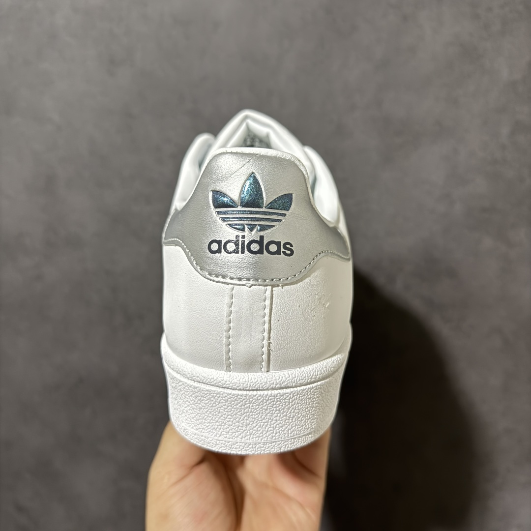 Adidas Originals Superstar贝壳头系列 阿迪达斯 低帮经典百搭休闲运动板鞋 货号:JR4505 