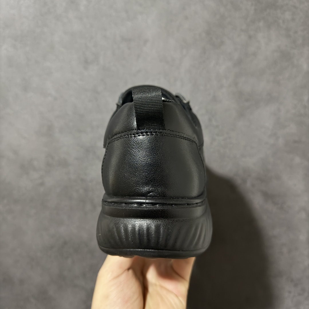 Ecco Biomc Artle Colour Extras 爱步男士低帮休闲鞋 牛皮材质 尺码：39-44 货号： 