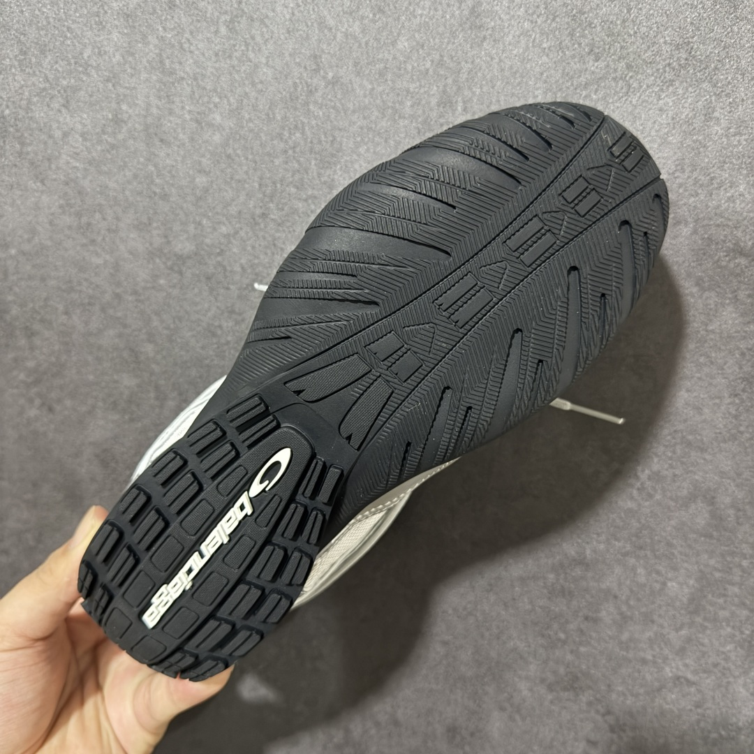 Balenciaga Radar Gradient Lines 巴黎世家 低帮 银色 做旧效果系带圆头低邦生活休闲鞋 鞋