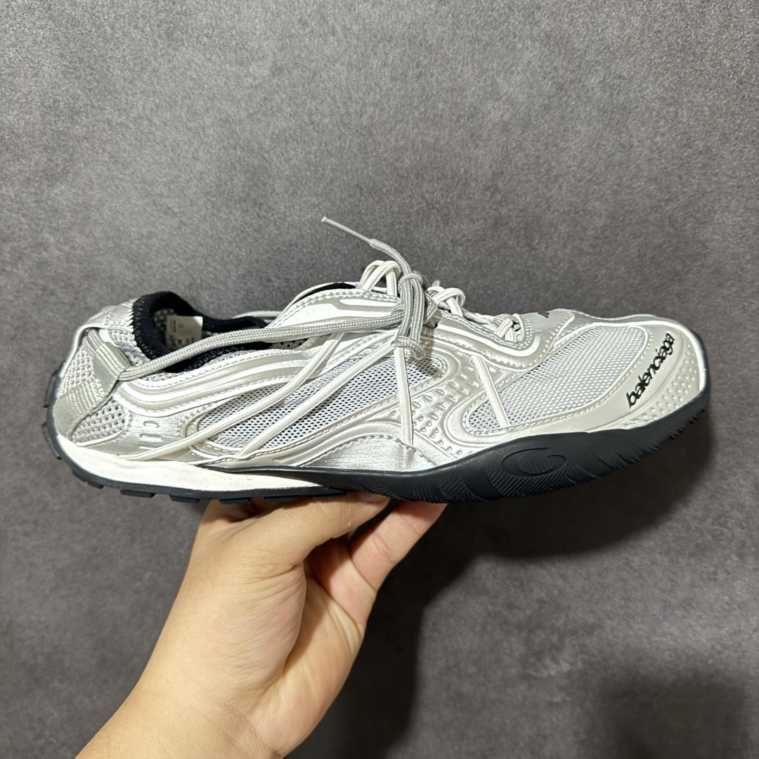 Balenciaga Radar Gradient Lines 巴黎世家 低帮 银色 做旧效果系带圆头低邦生活休闲鞋 鞋