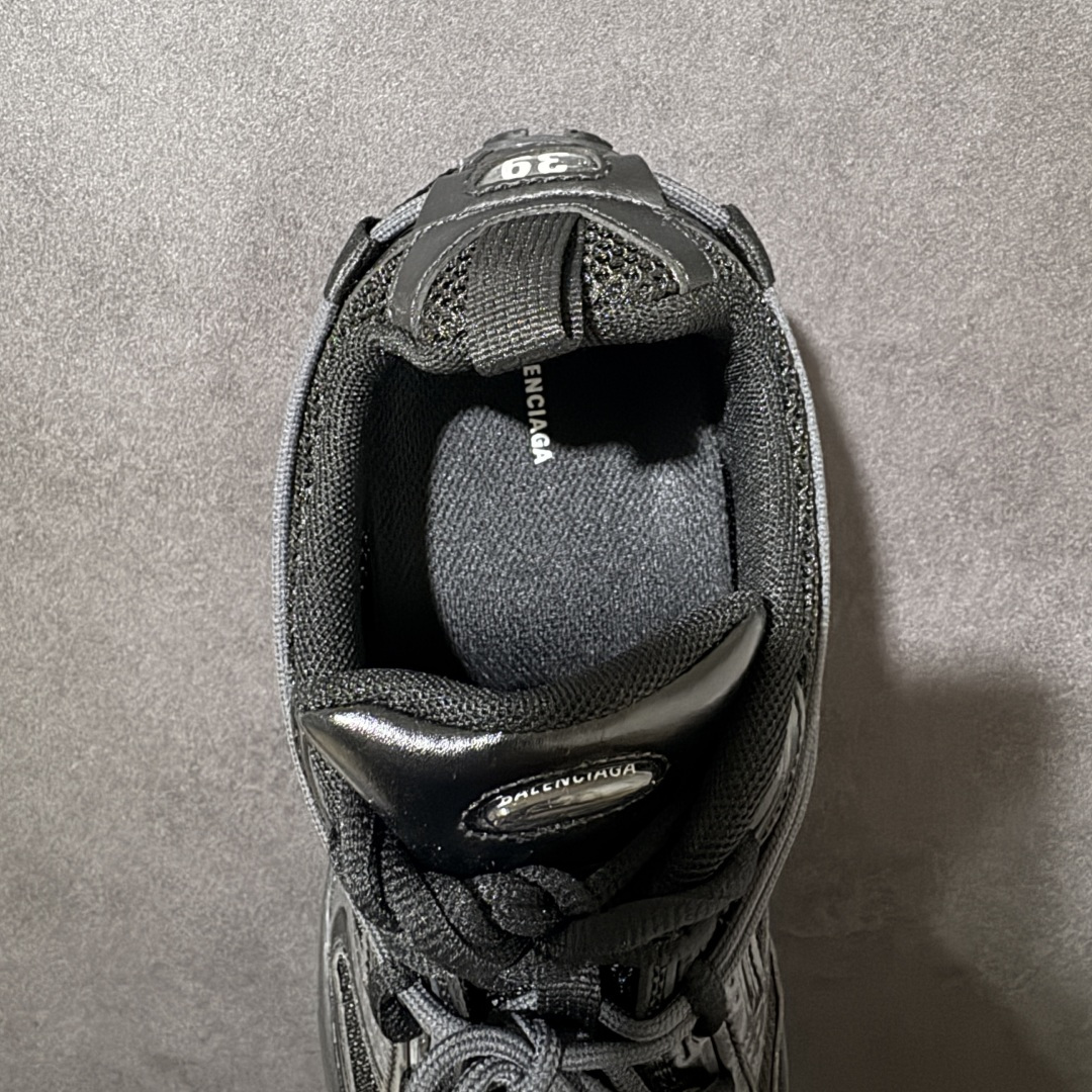 Balenciaga Radar Gradient Lines 巴黎世家 低帮 银色 做旧效果系带圆头低邦生活休闲鞋 鞋