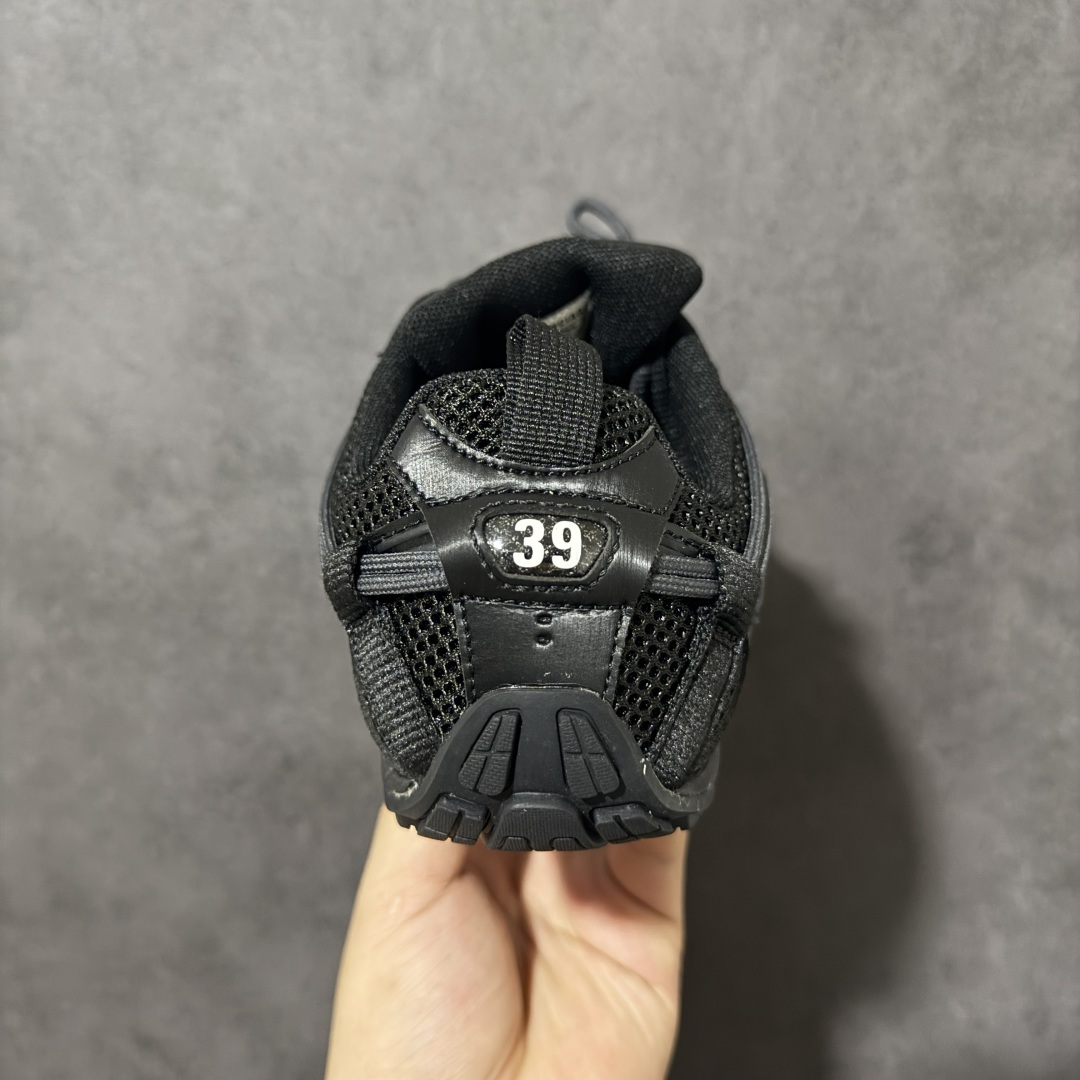 Balenciaga Radar Gradient Lines 巴黎世家 低帮 银色 做旧效果系带圆头低邦生活休闲鞋 鞋