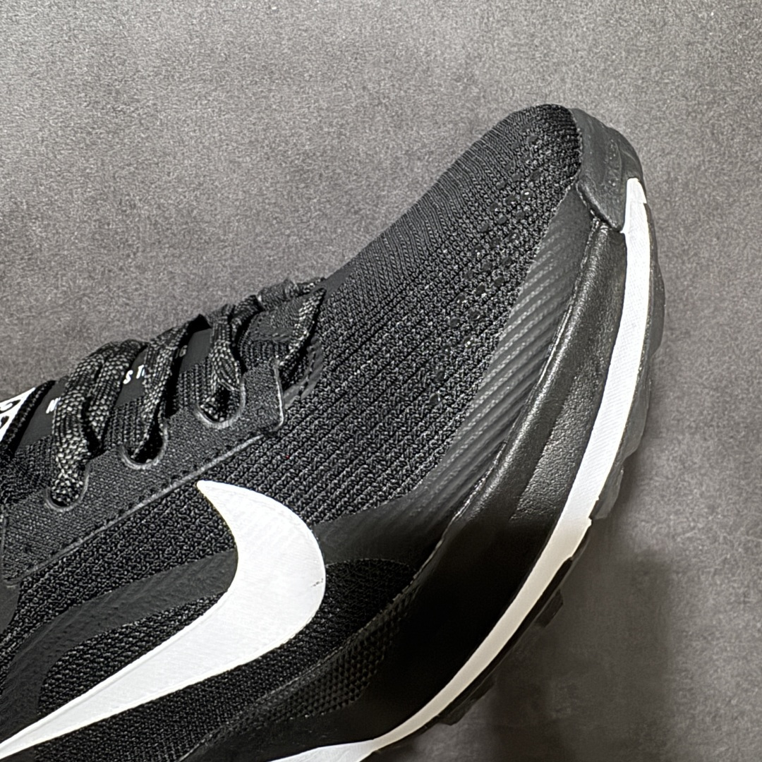 Nike REACTX PEGASUS TRAIL 6 越野跑步鞋 登月兼顾迅疾外观和稳固脚感 后跟覆面和中足动态支撑巧