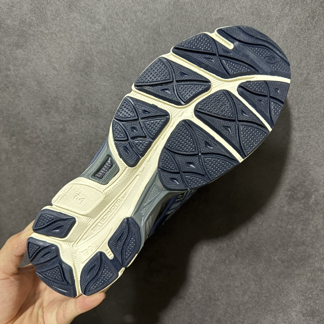 Asics Gel-NYC 阿斯克斯 亚瑟士 低帮 男女同款 科技未来Y2K户外机能风舒适时尚低邦跑步鞋 货号：1203