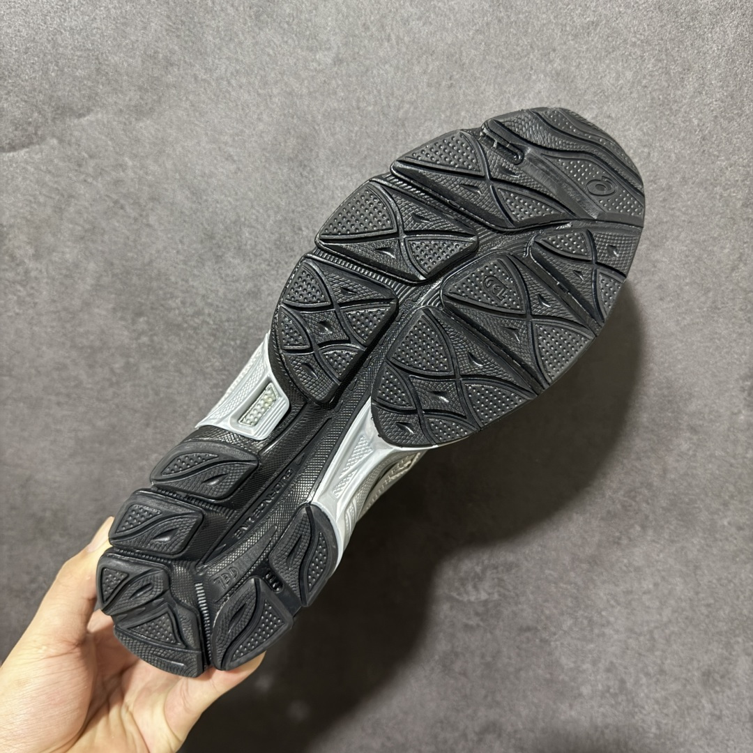 Asics Gel-NYC 阿斯克斯 亚瑟士 低帮 男女同款 科技未来Y2K户外机能风舒适时尚低邦跑步鞋 货号：1203