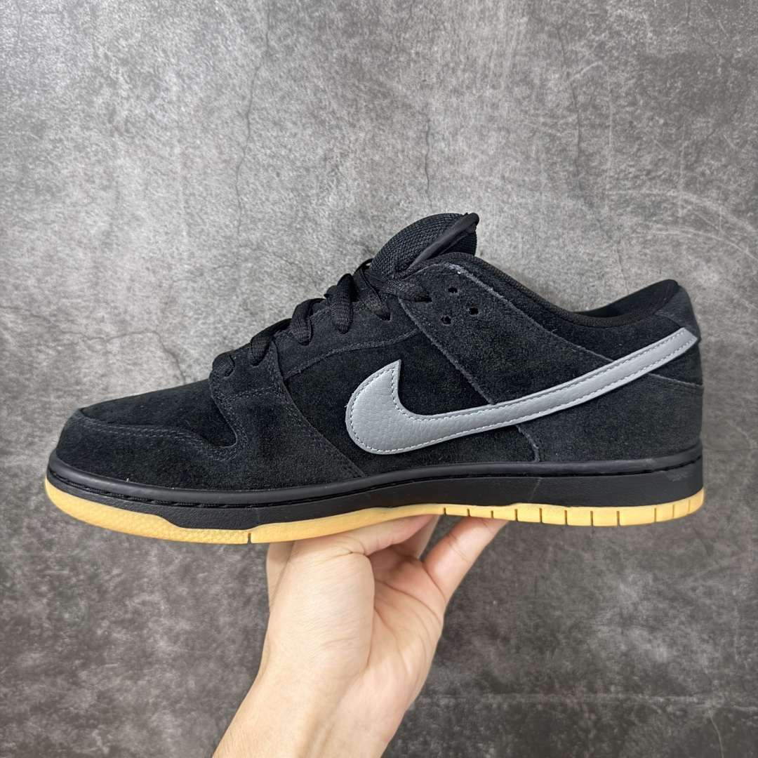 Dunk SB Low 经典黑生胶底 BQ6817-010 纯原品质 无论清洁度 做工鞋型 用料 都是最高标准打造 原厂