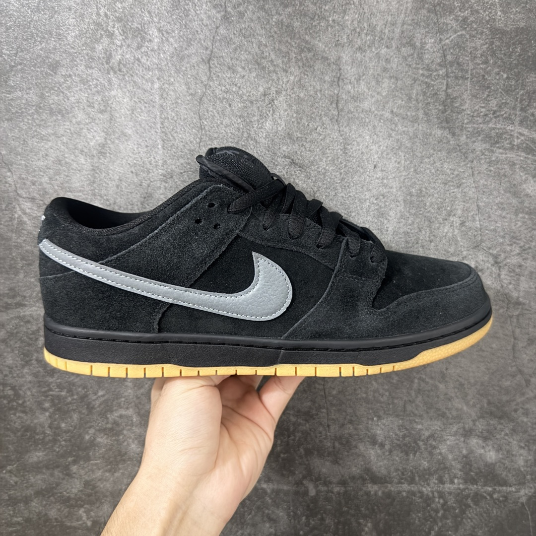 Dunk SB Low 经典黑生胶底 BQ6817-010 纯原品质 无论清洁度 做工鞋型 用料 都是最高标准打造 原厂