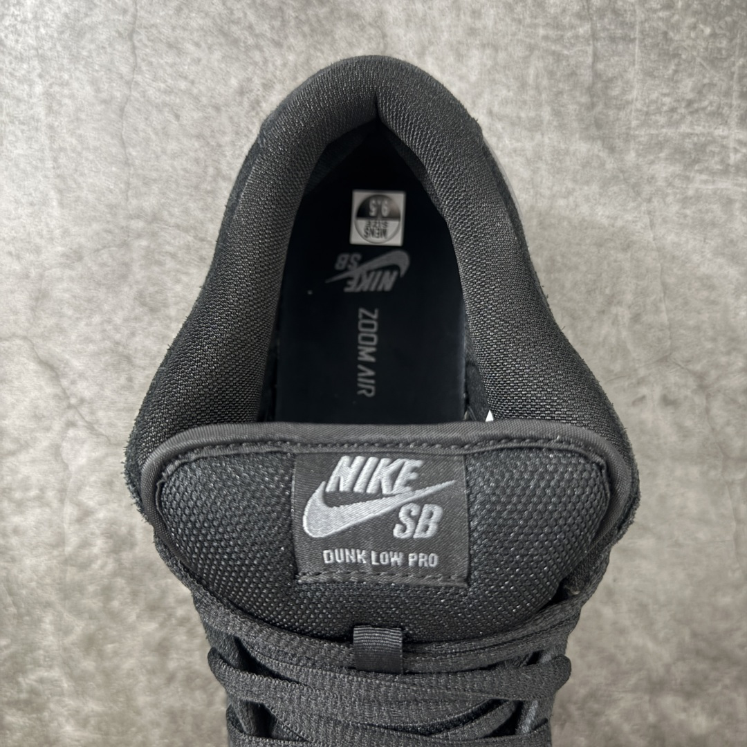 Dunk SB Low 经典黑生胶底 BQ6817-010 纯原品质 无论清洁度 做工鞋型 用料 都是最高标准打造 原厂