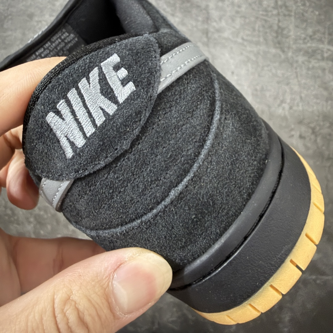 Dunk SB Low 经典黑生胶底 BQ6817-010 纯原品质 无论清洁度 做工鞋型 用料 都是最高标准打造 原厂